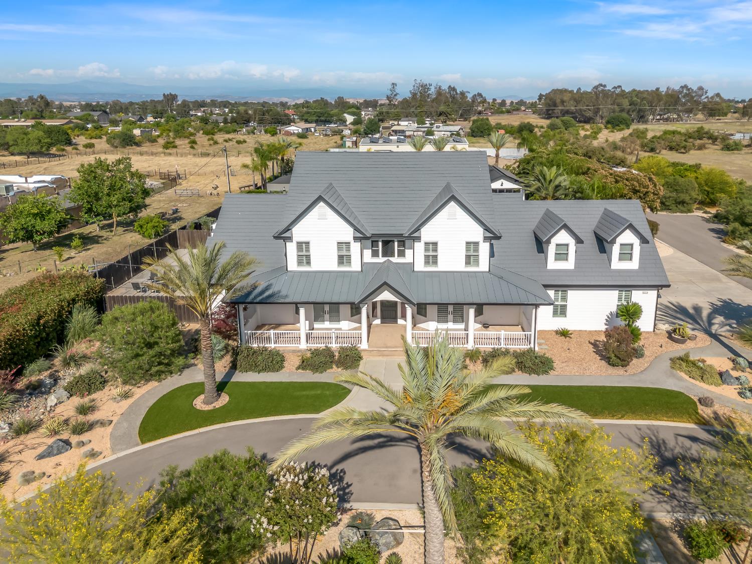 17113 Mark Rd, Madera, CA 93636