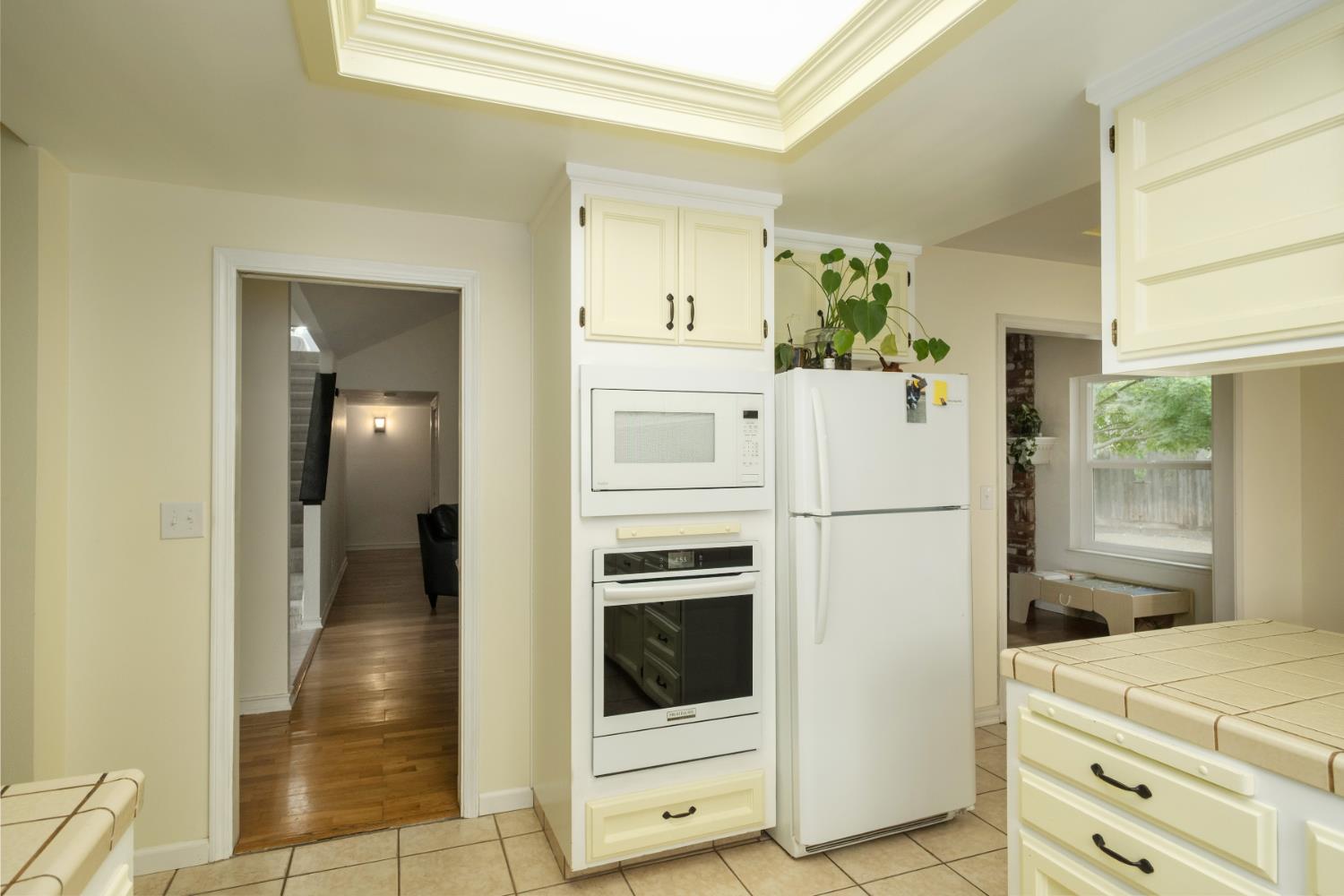 1575 Purvis Ave, Clovis, CA 93611