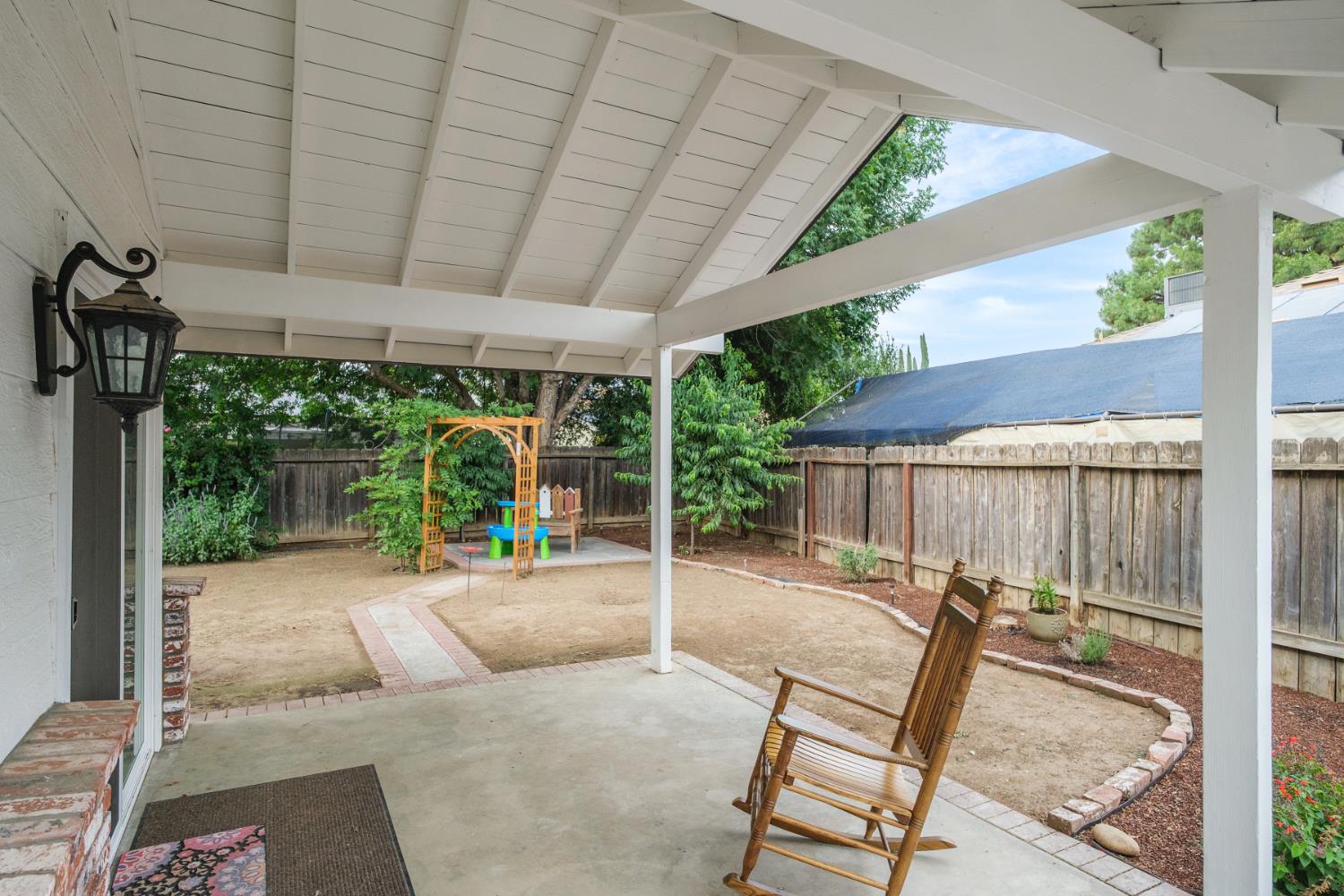 1575 Purvis Ave, Clovis, CA 93611