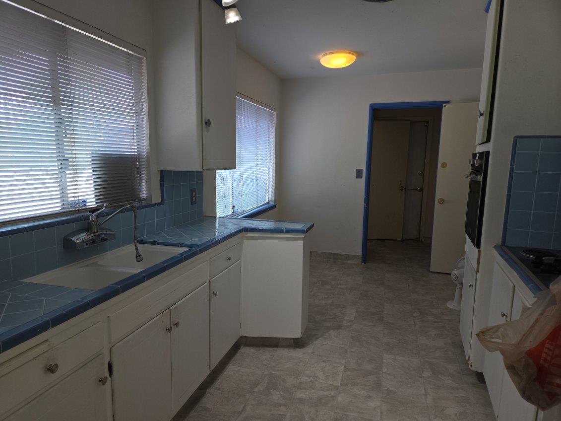 3029 N 2nd St, Fresno, CA 93703