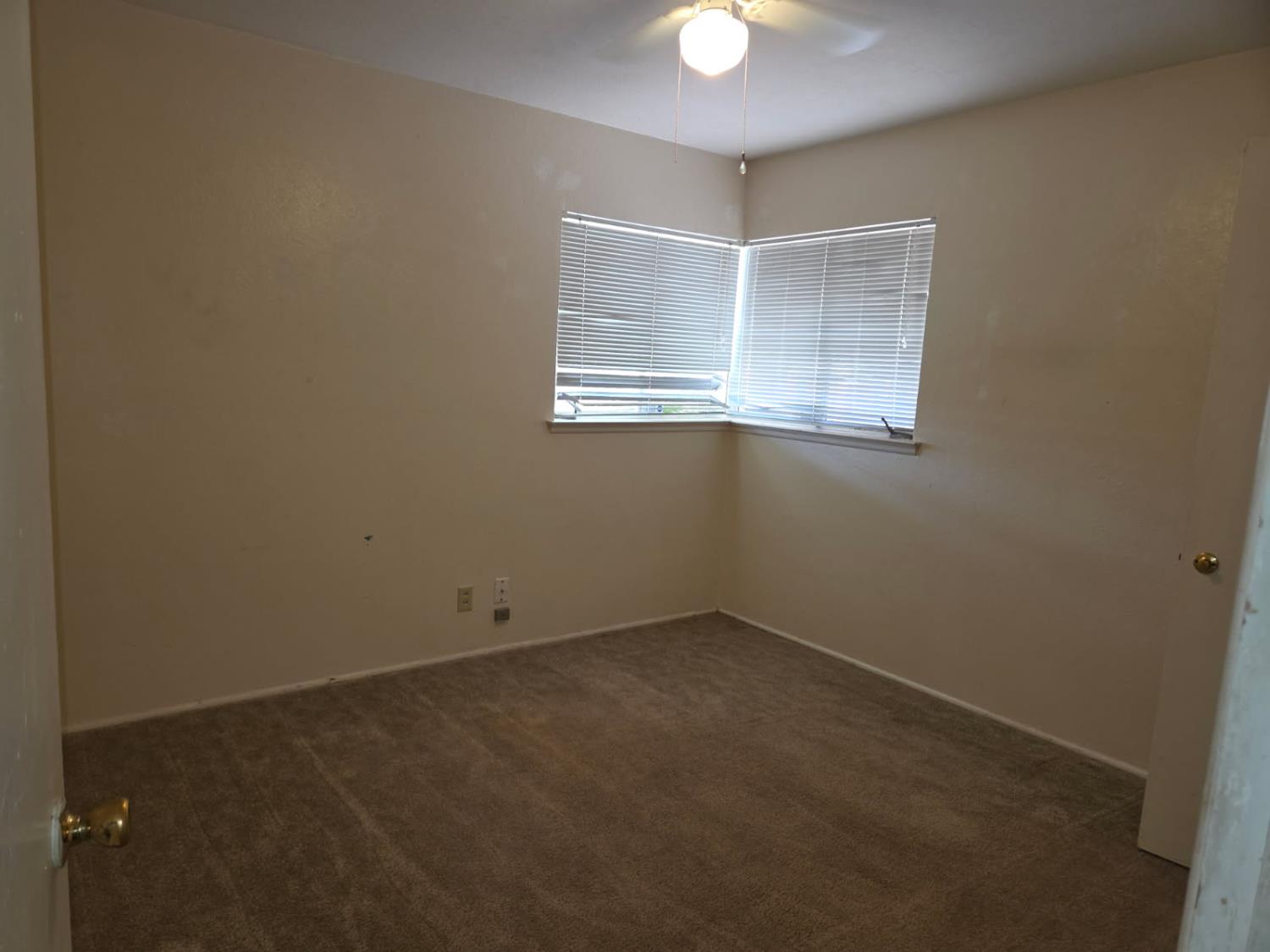 3029 N 2nd St, Fresno, CA 93703