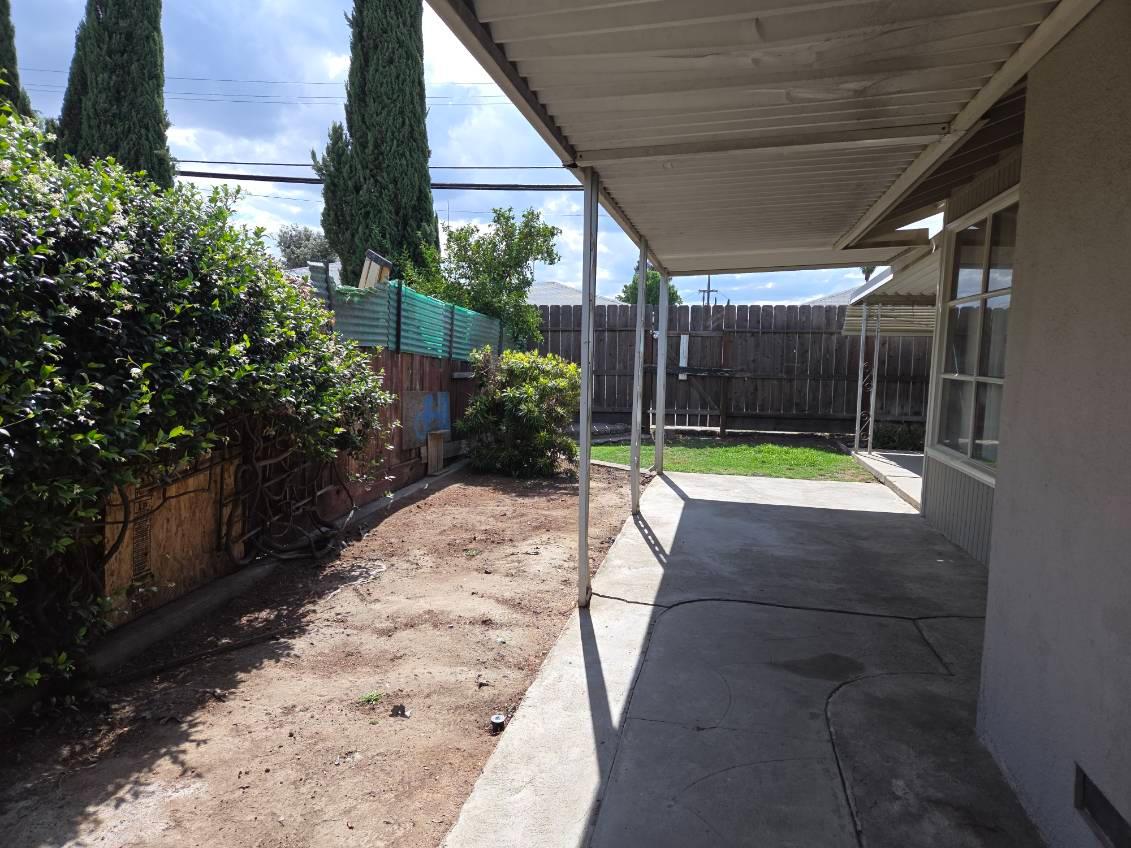 3029 N 2nd St, Fresno, CA 93703