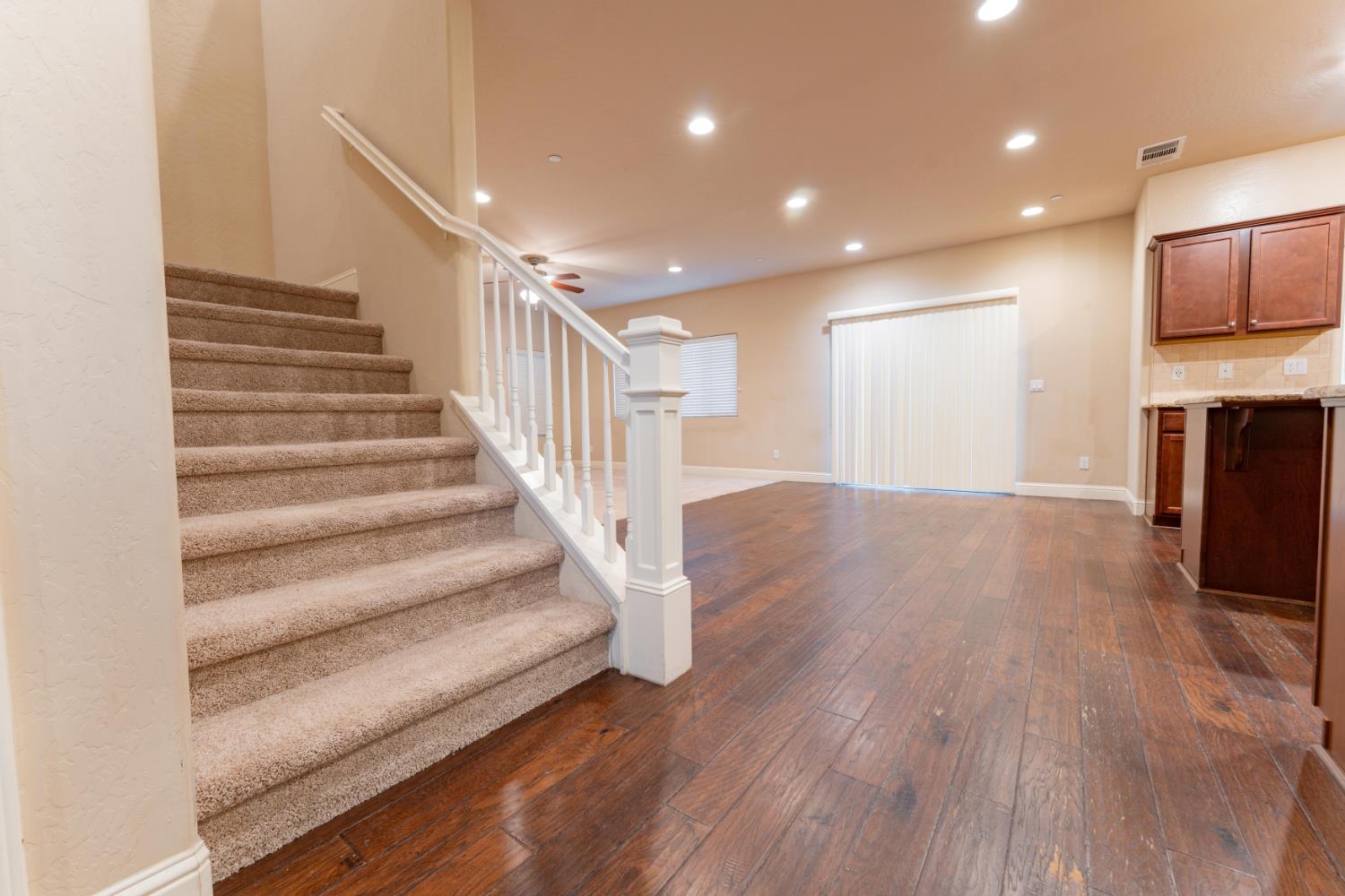 6162 E Farrin Ave, Fresno, CA 93727