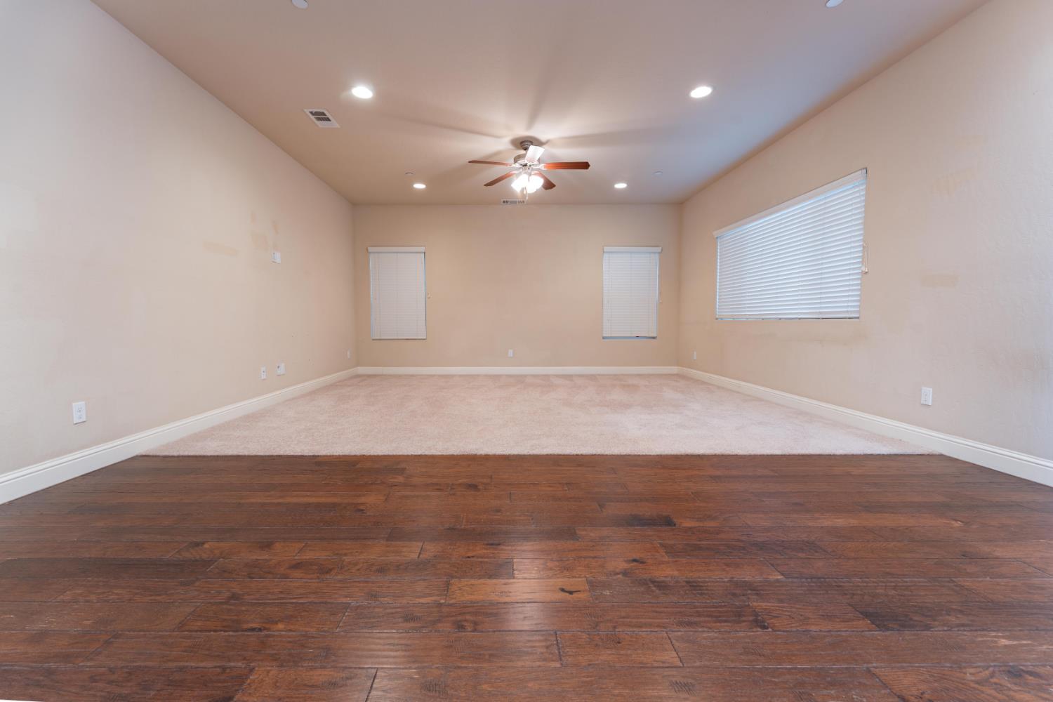 6162 E Farrin Ave, Fresno, CA 93727