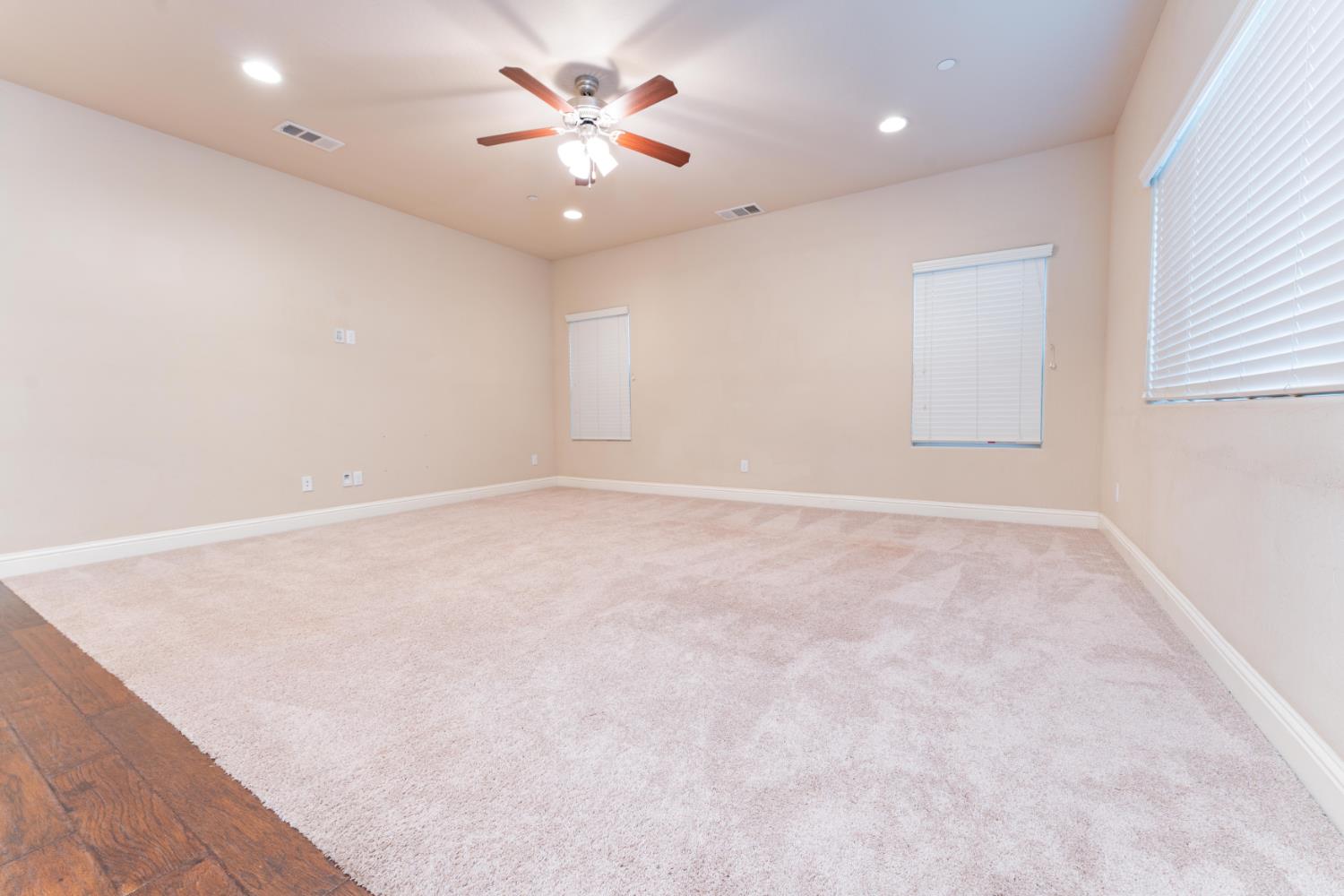 6162 E Farrin Ave, Fresno, CA 93727