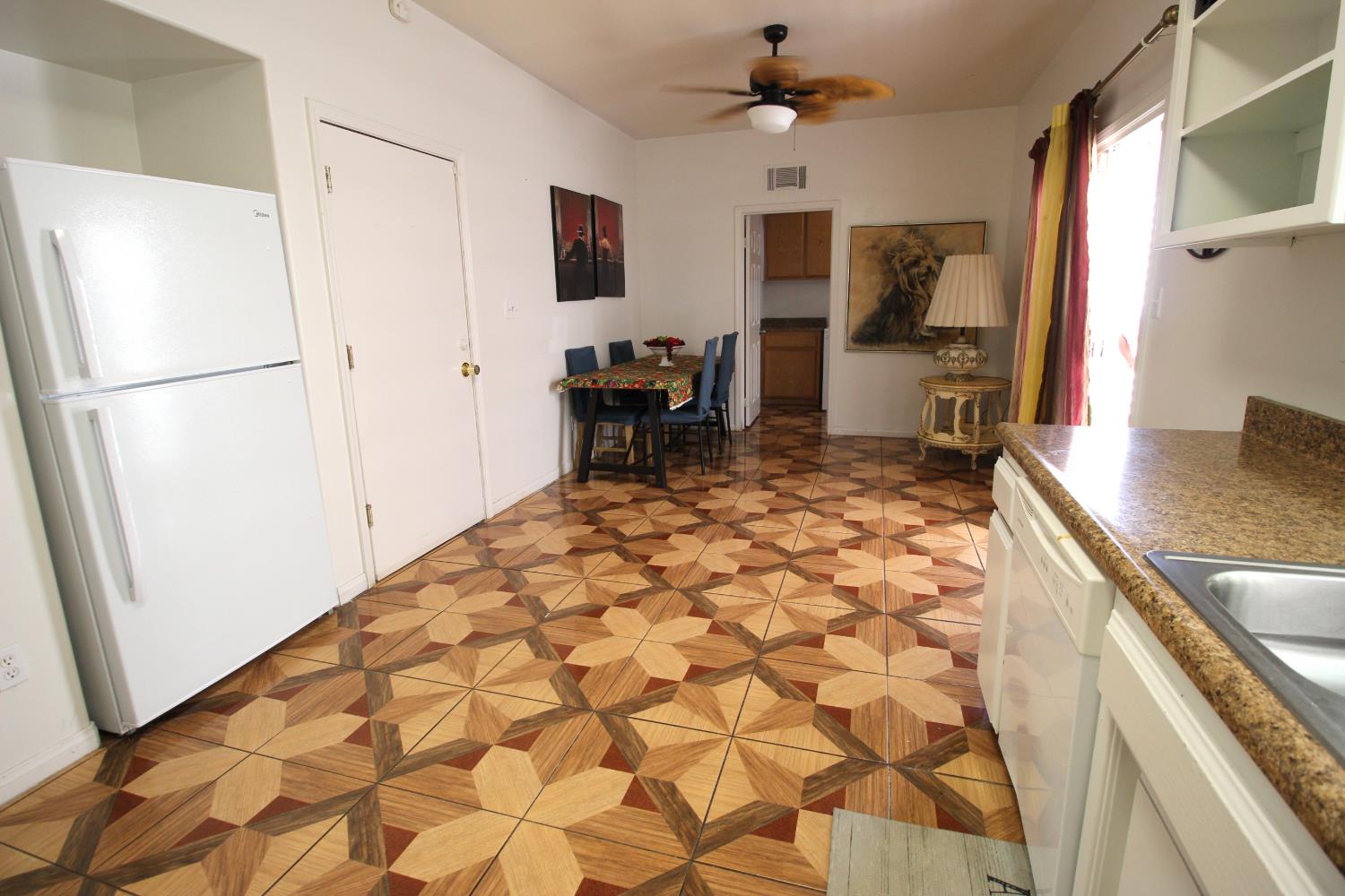 524 21st Ave, Bakersfield, CA 93301