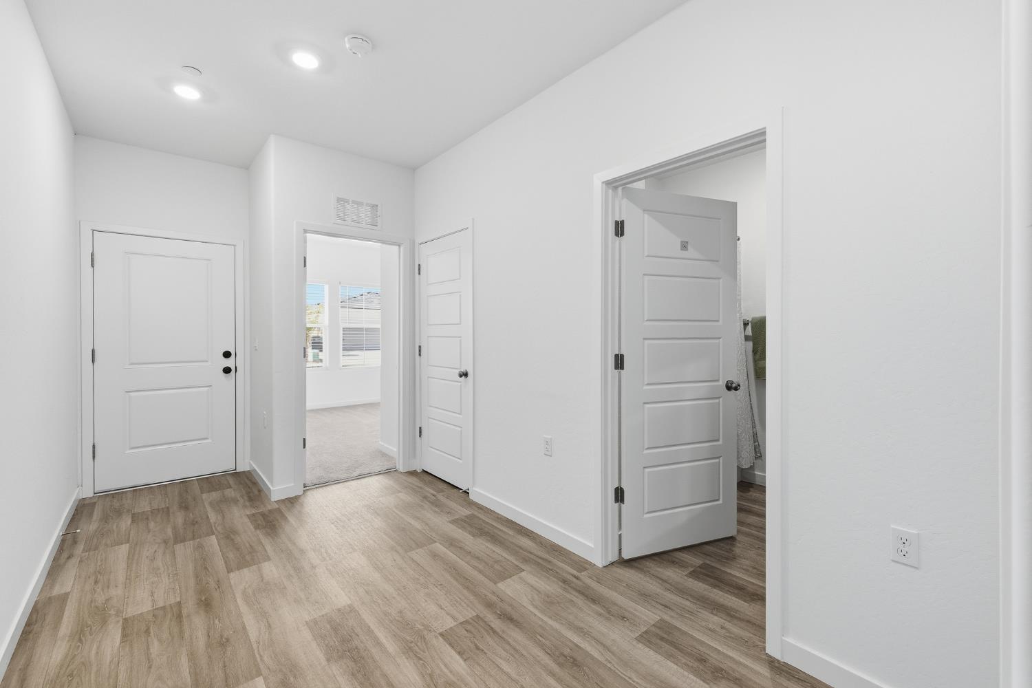 7034 W Willis, Fresno, CA 93723