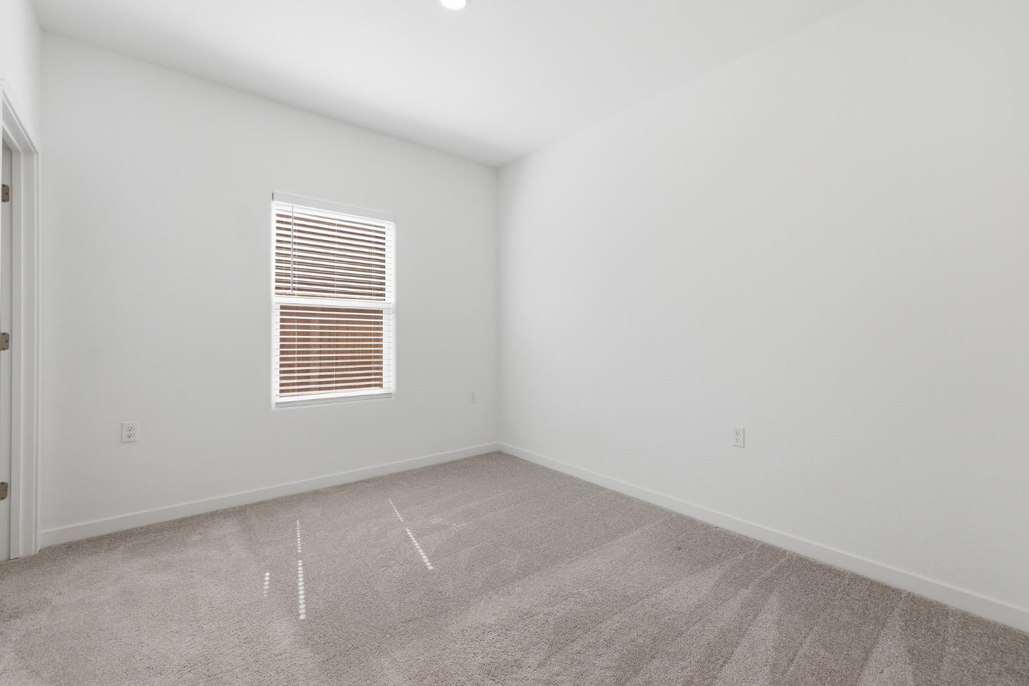 7034 W Willis, Fresno, CA 93723