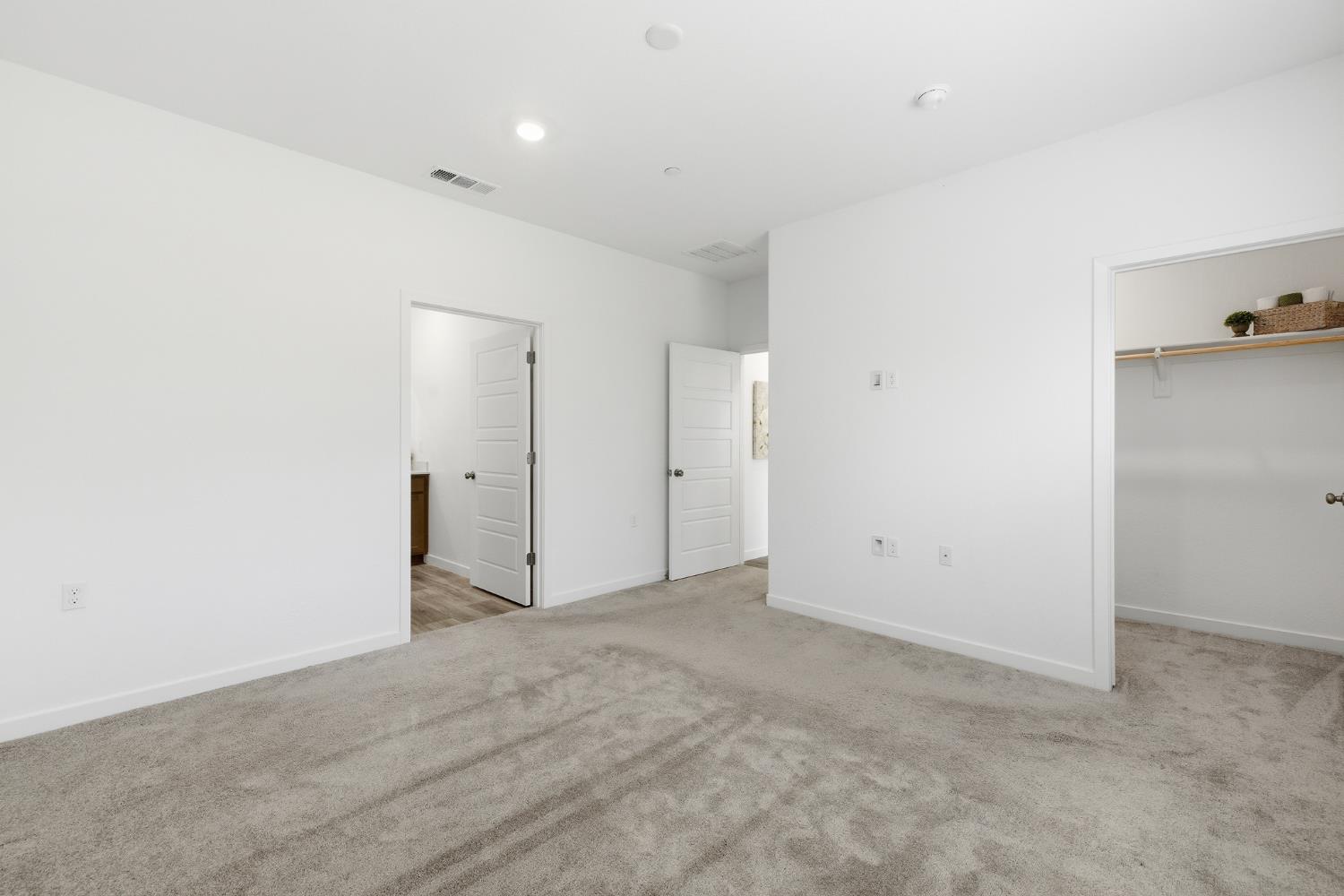 7034 W Willis, Fresno, CA 93723