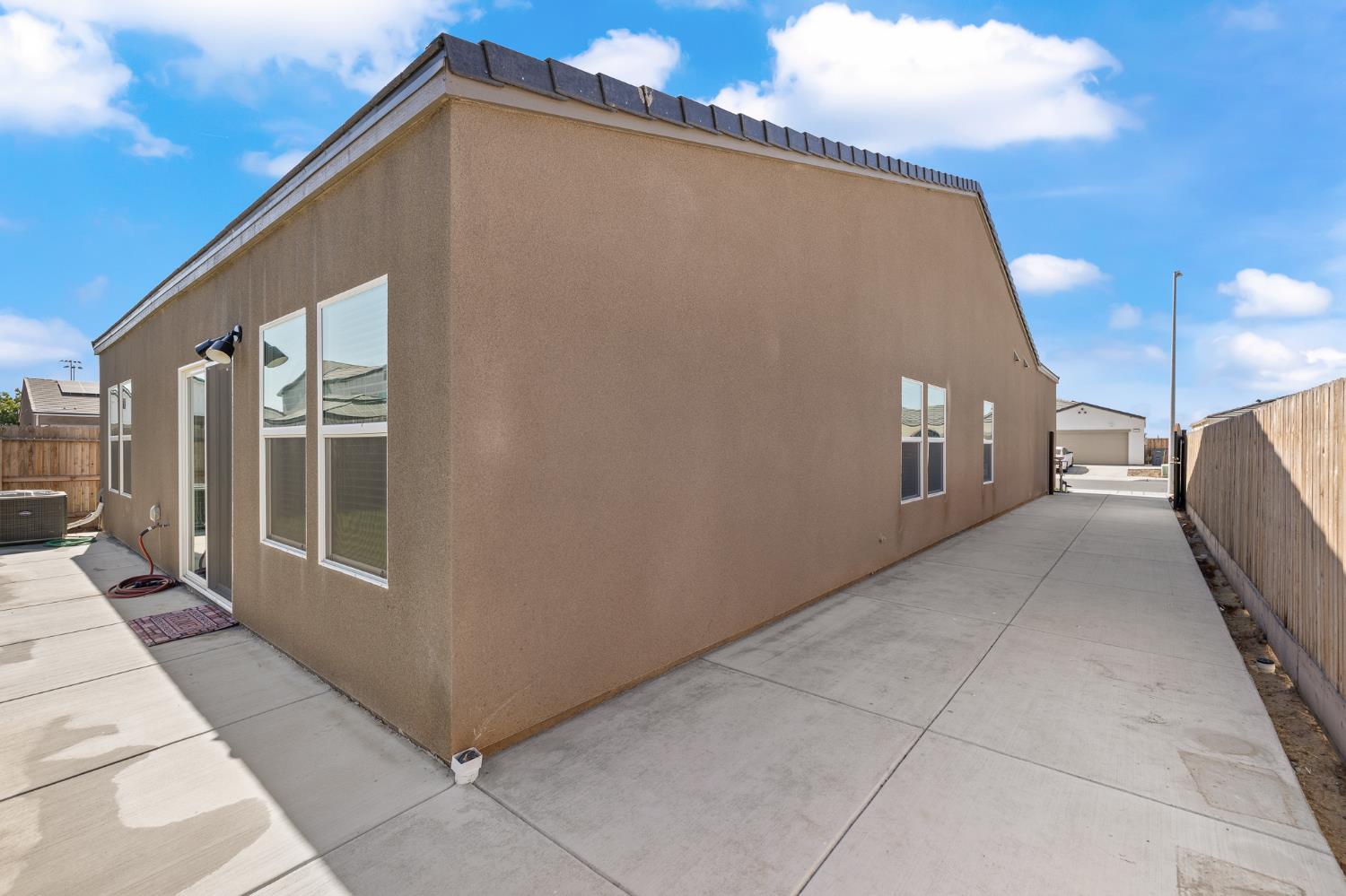 7034 W Willis, Fresno, CA 93723