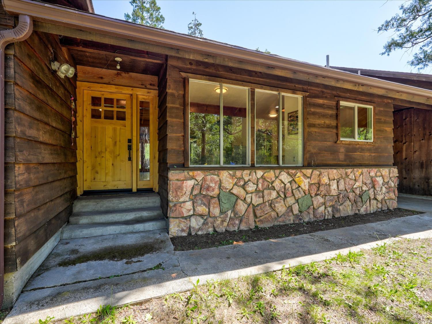 59967 Cascadel Rd, North Fork, CA 93643