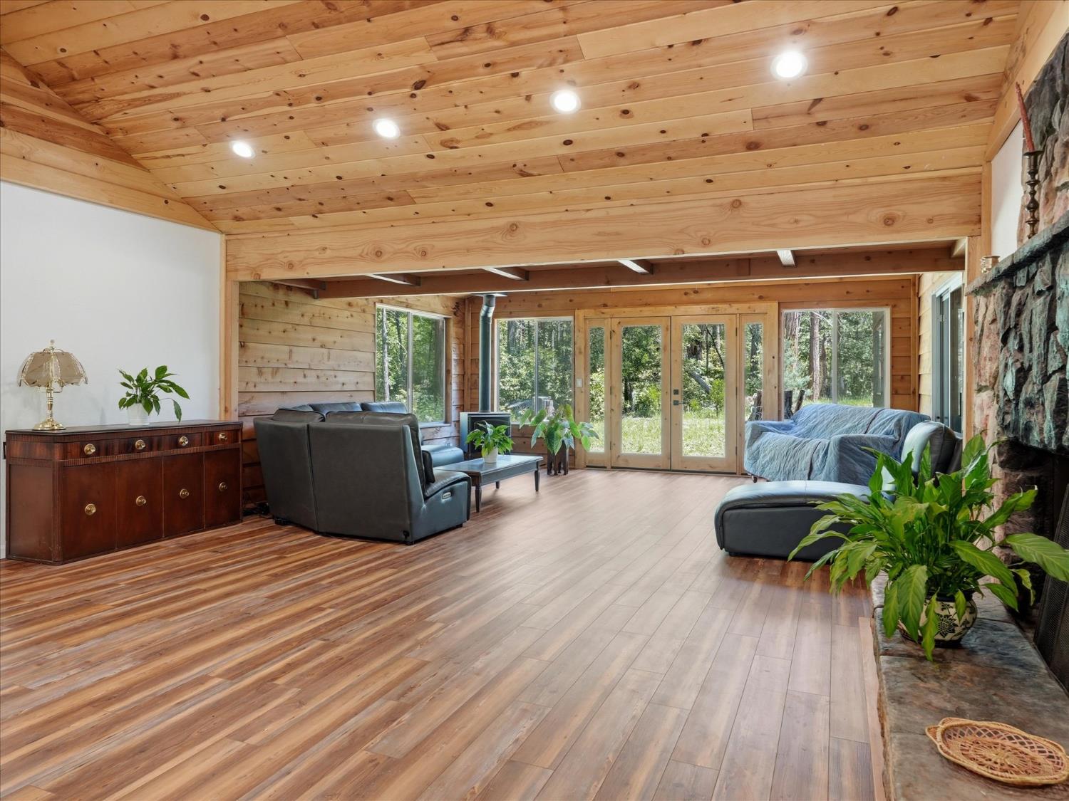 59967 Cascadel Rd, North Fork, CA 93643
