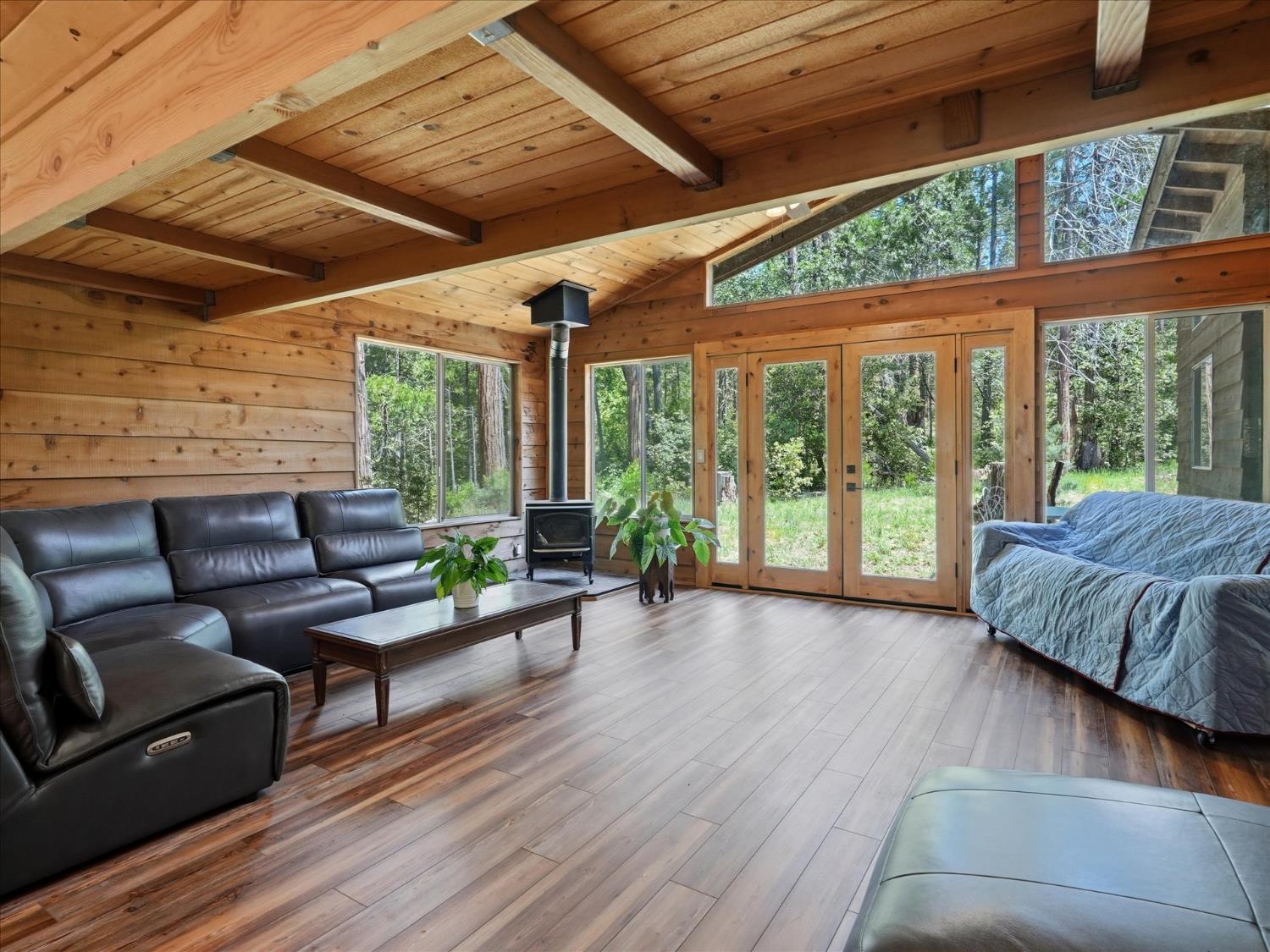 59967 Cascadel Rd, North Fork, CA 93643