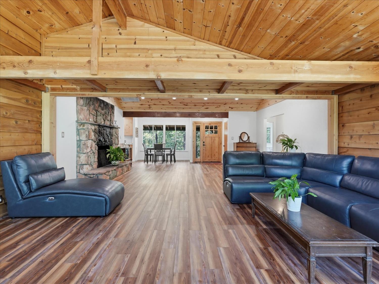 59967 Cascadel Rd, North Fork, CA 93643