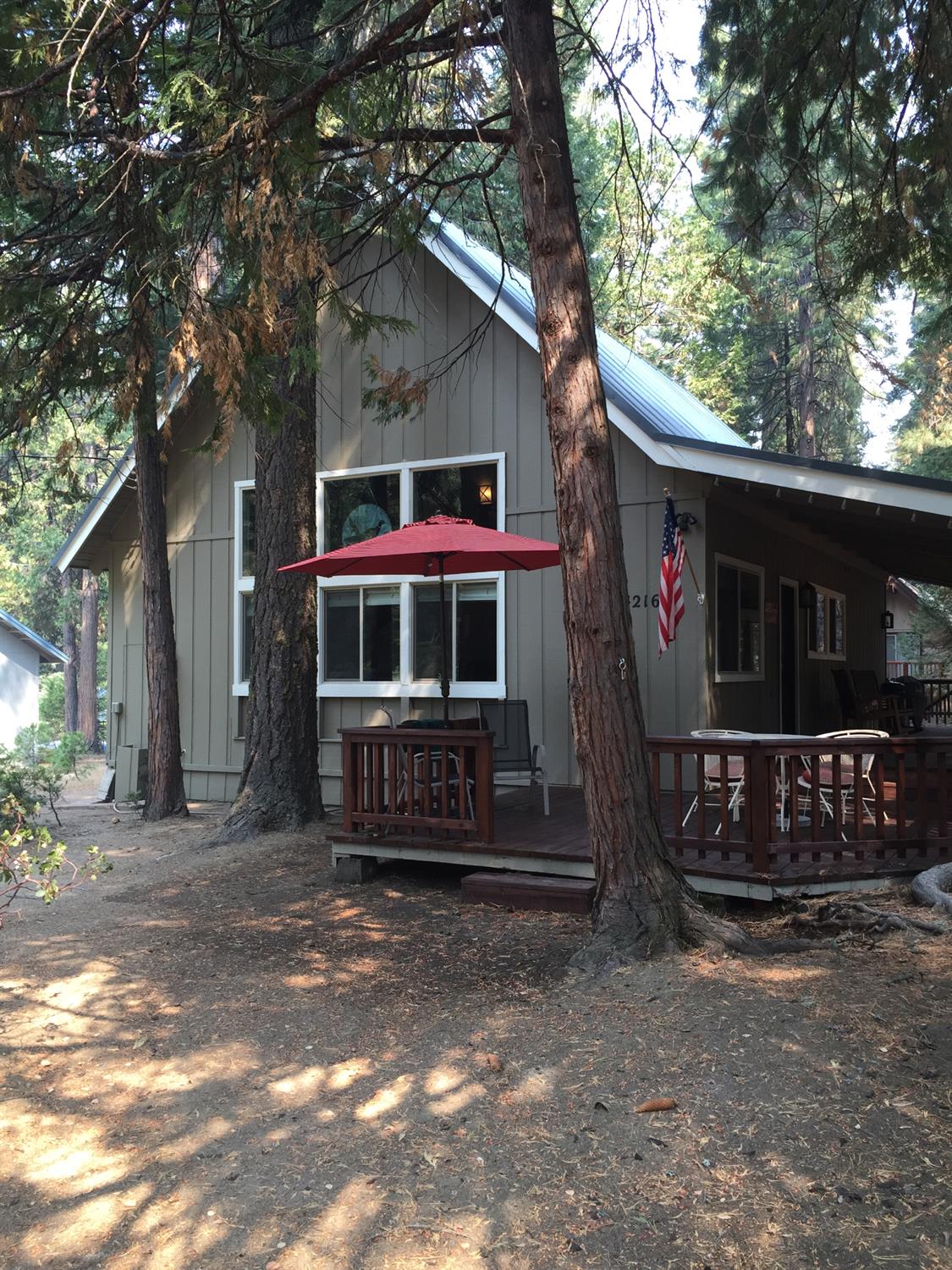 42165 Smoke Tree Lane, Shaver Lake, CA 93664