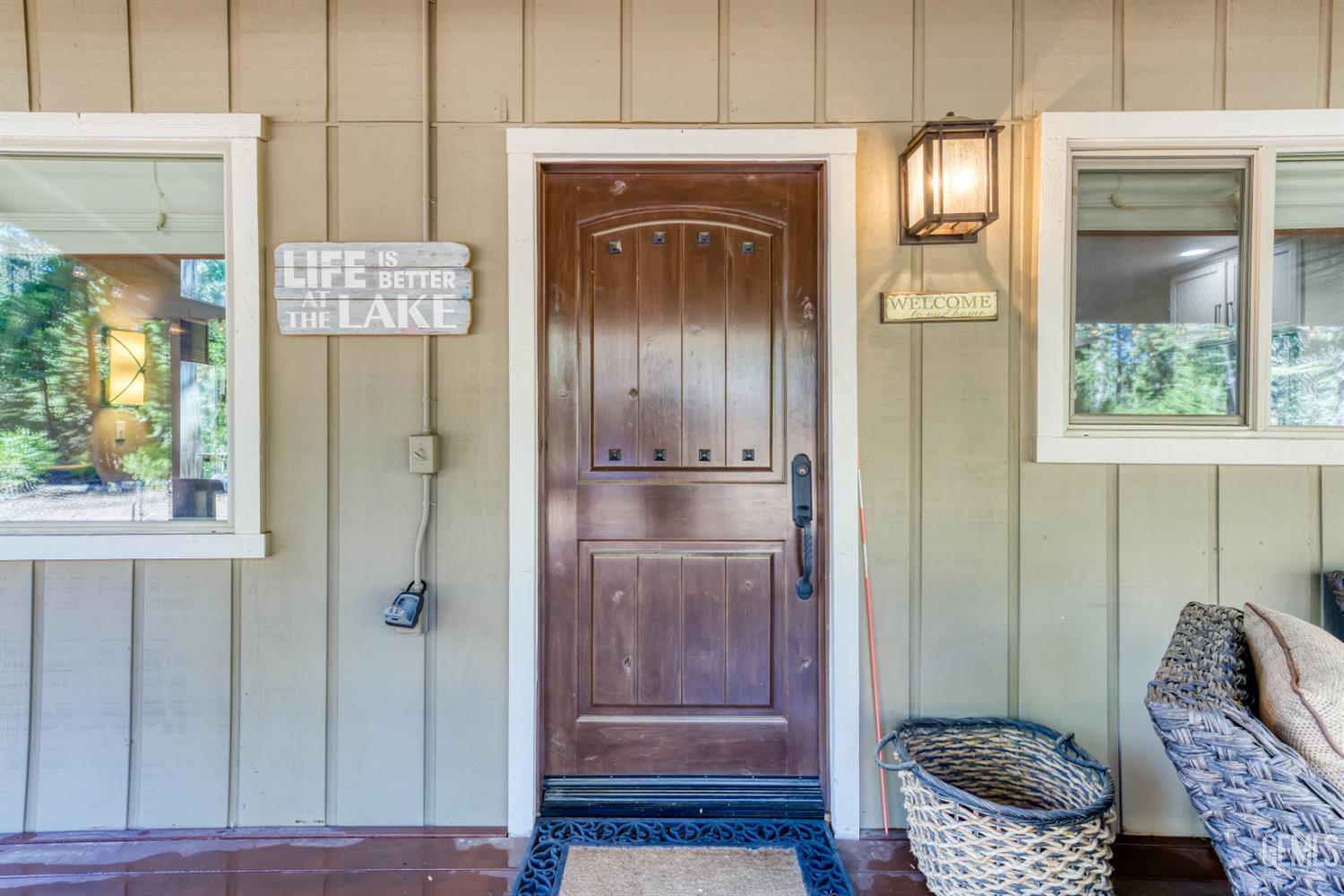 42165 Smoke Tree Lane, Shaver Lake, CA 93664