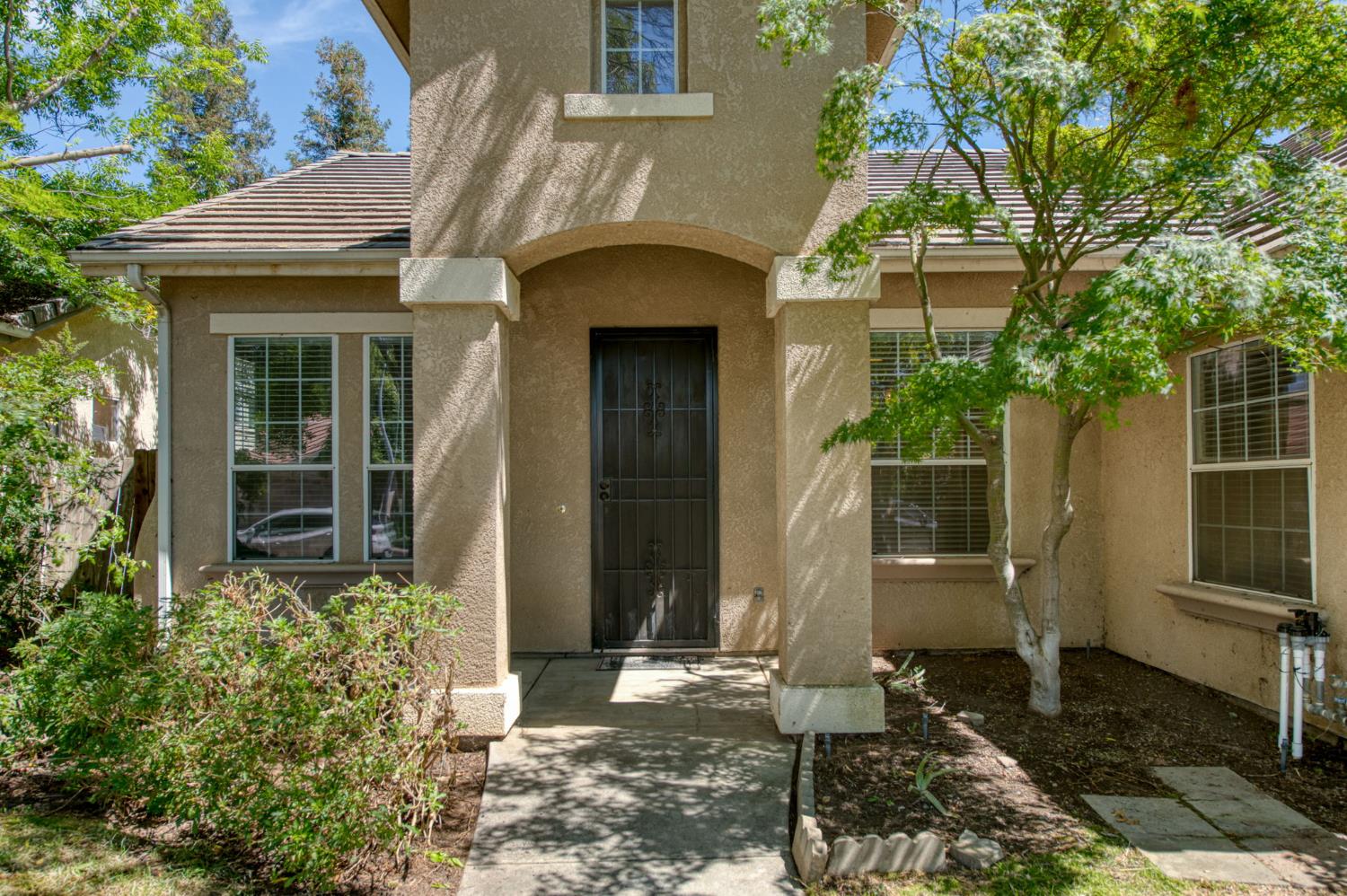 2959 Swift Ave, Clovis, CA 93611