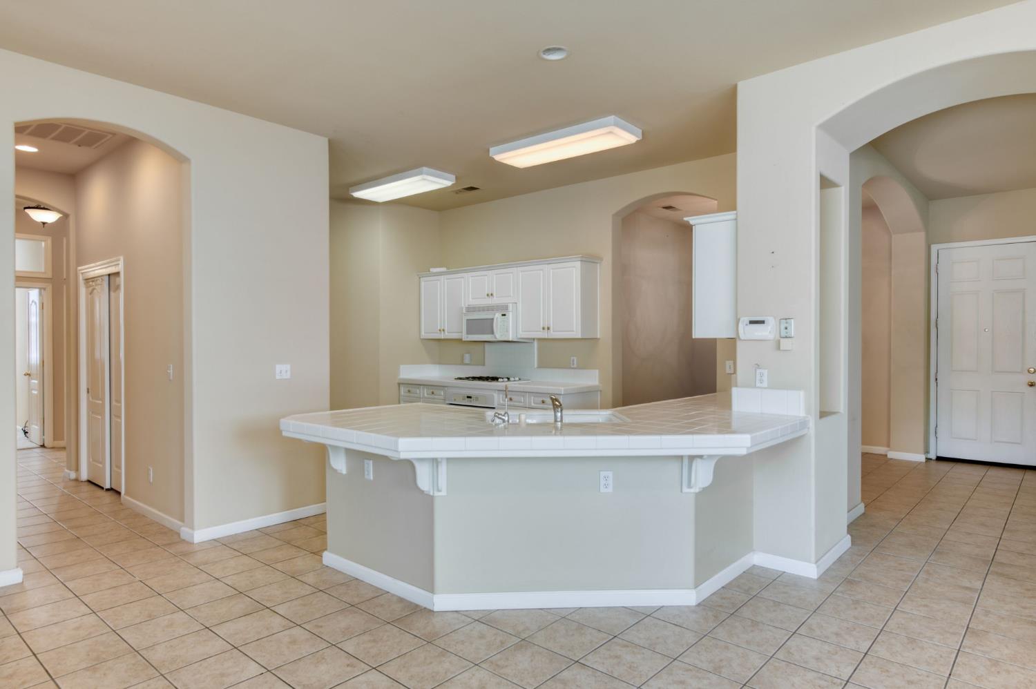 2959 Swift Ave, Clovis, CA 93611