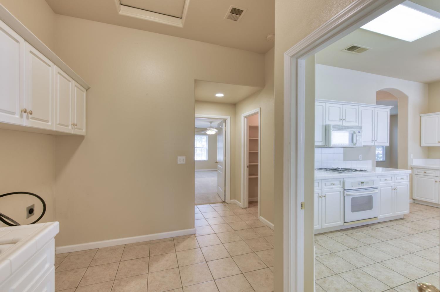 2959 Swift Ave, Clovis, CA 93611