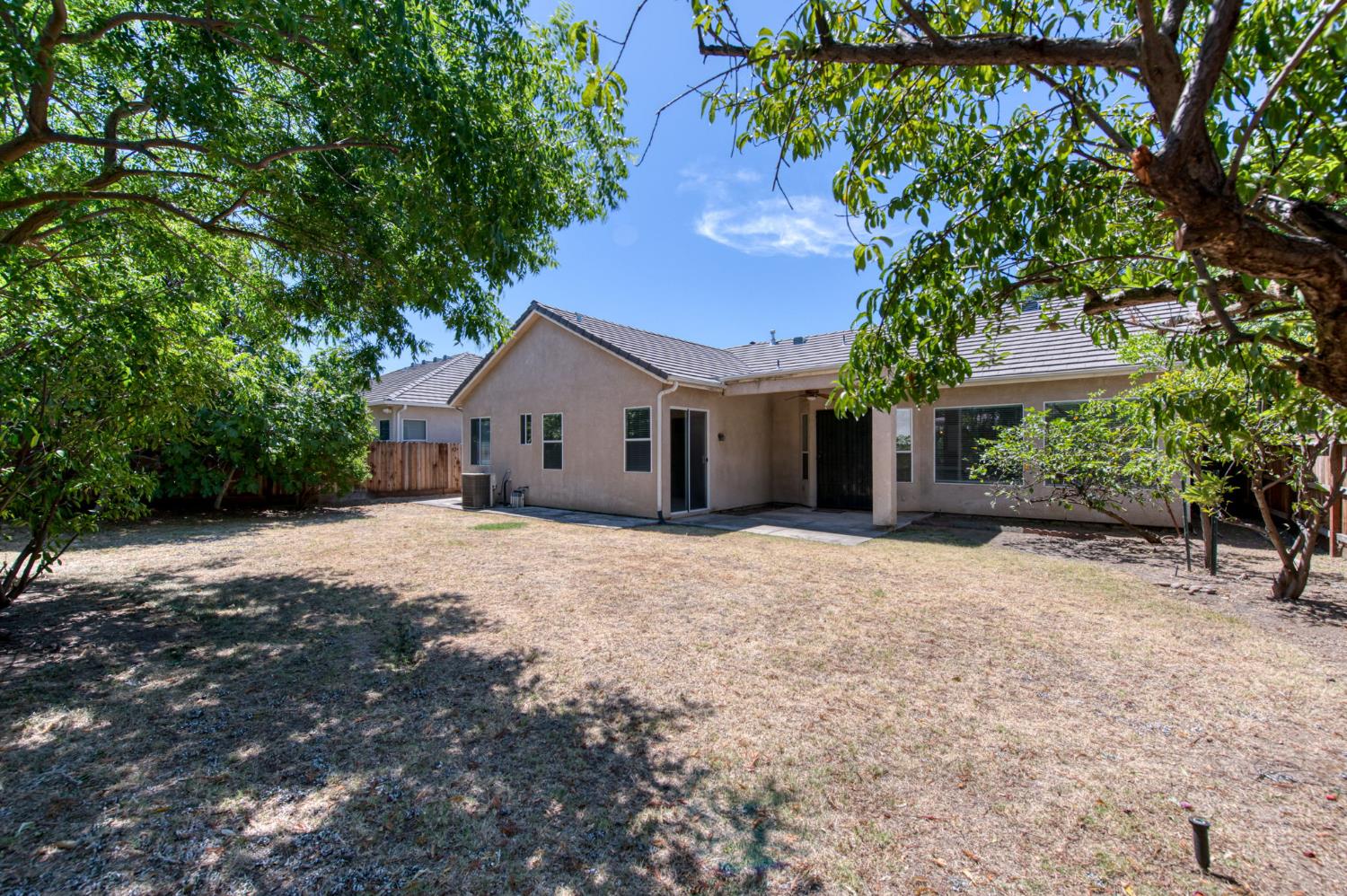 2959 Swift Ave, Clovis, CA 93611