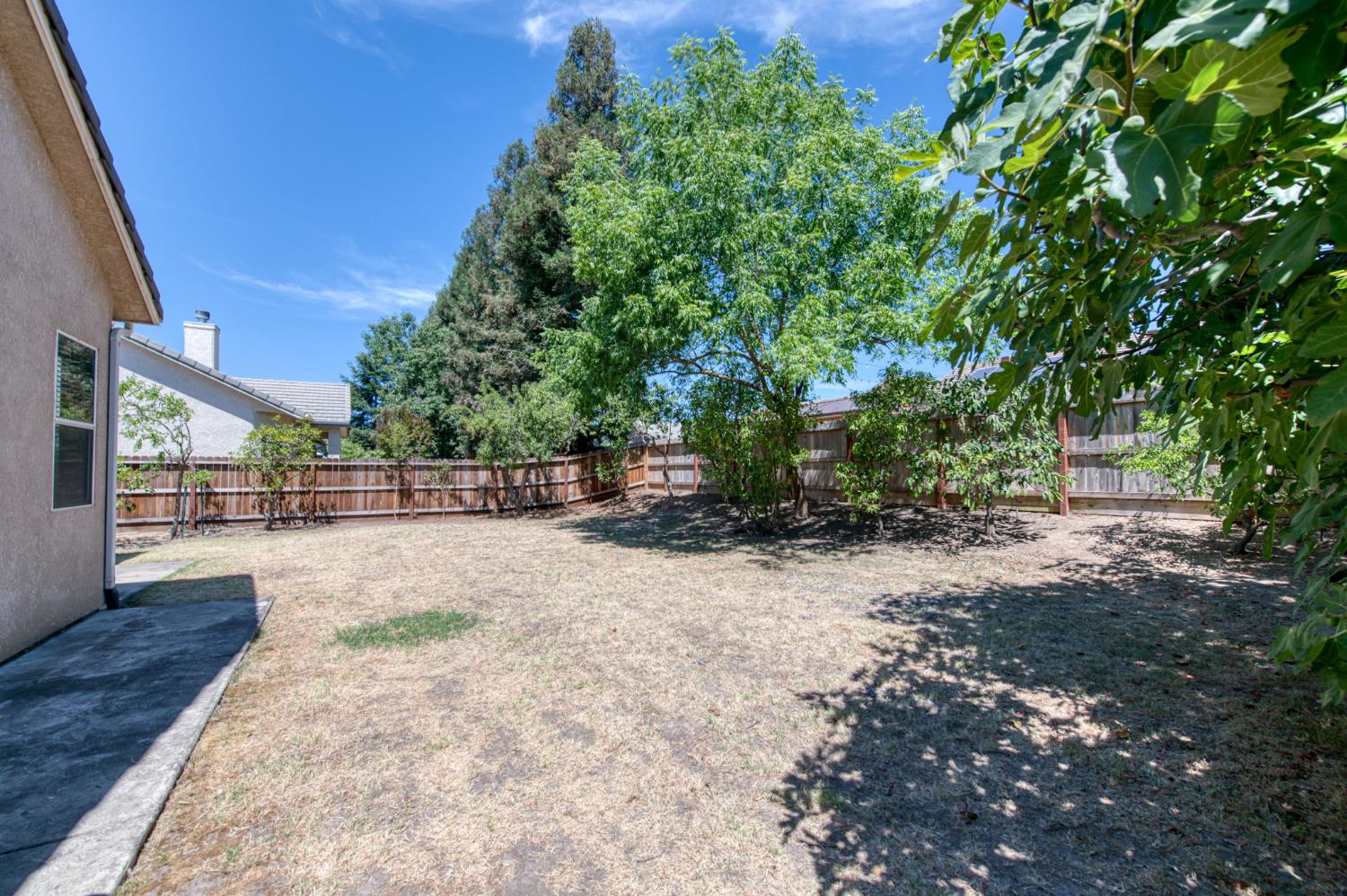 2959 Swift Ave, Clovis, CA 93611