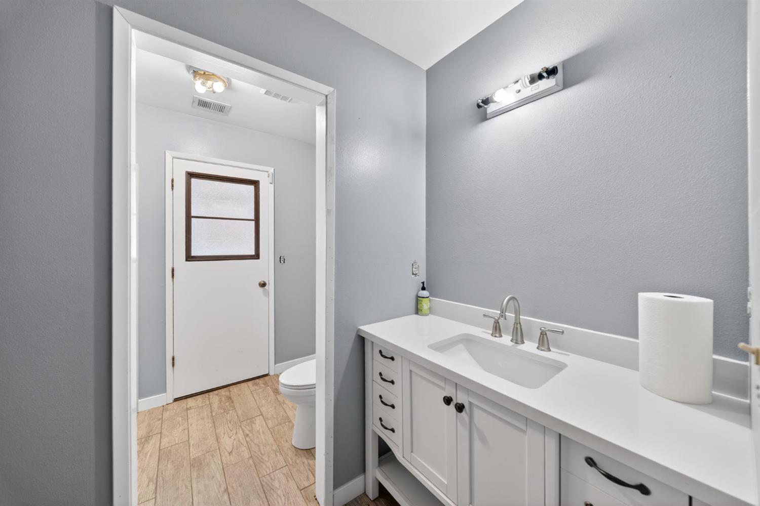 1506 Hope St, Selma, CA 93662