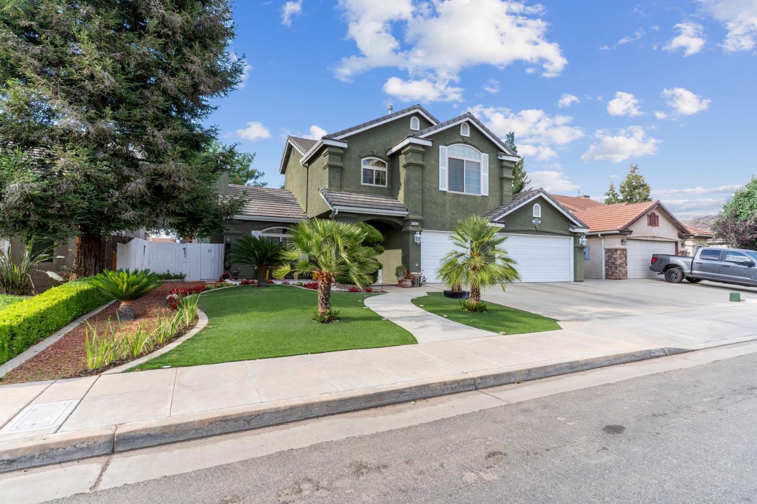 6632 E Michigan Ave, Fresno, CA 93727