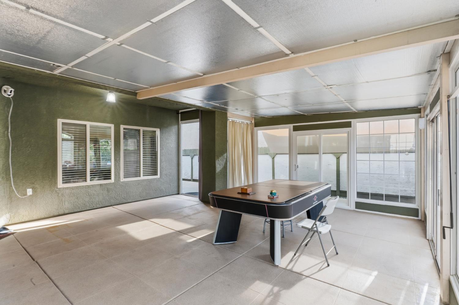 6632 E Michigan Ave, Fresno, CA 93727