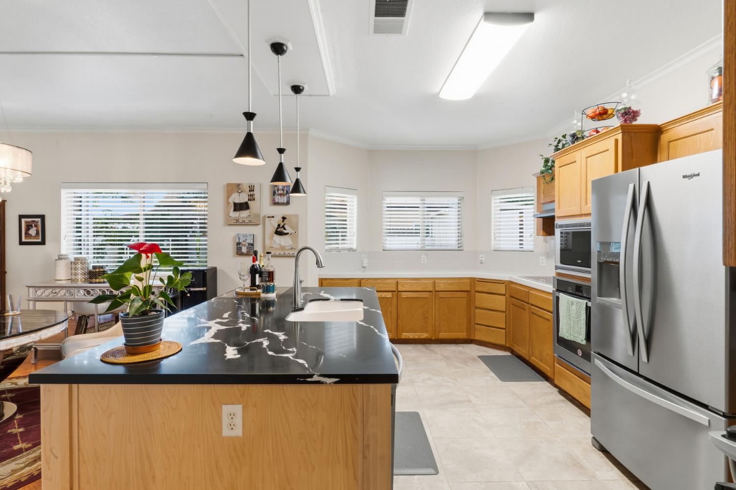 6632 E Michigan Ave, Fresno, CA 93727