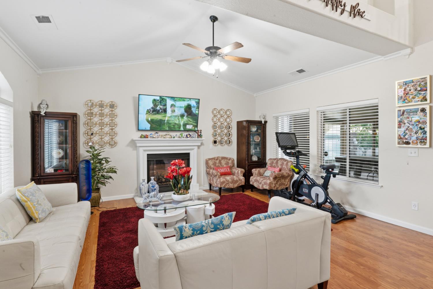 6632 E Michigan Ave, Fresno, CA 93727