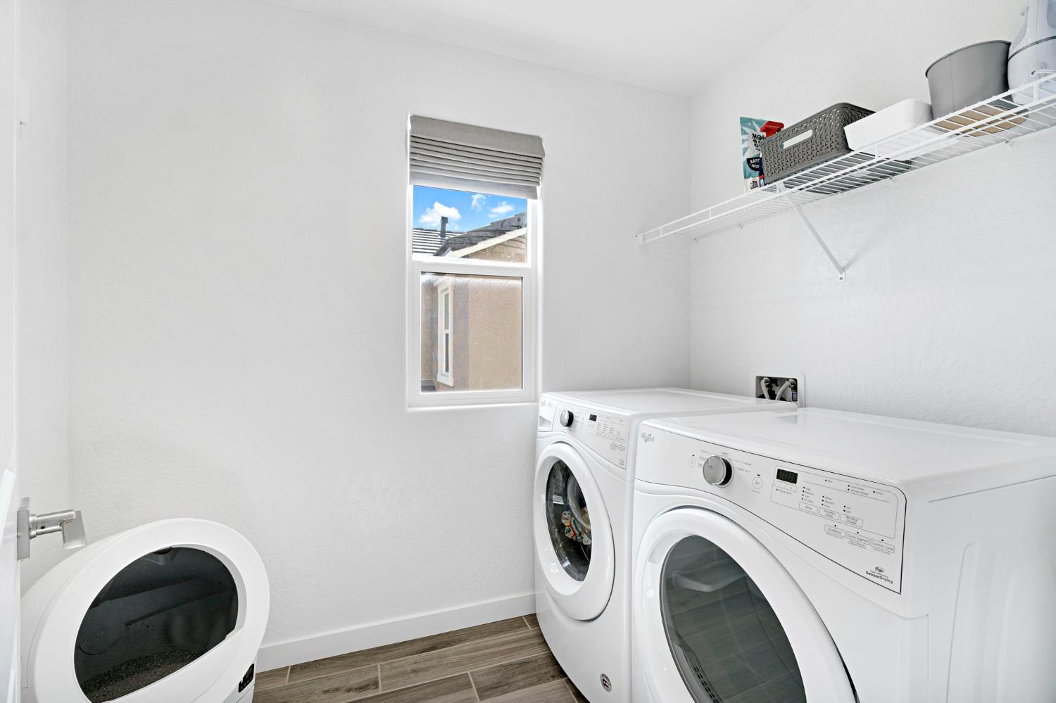 1184 Ponderosa Way W, Madera, CA 93636