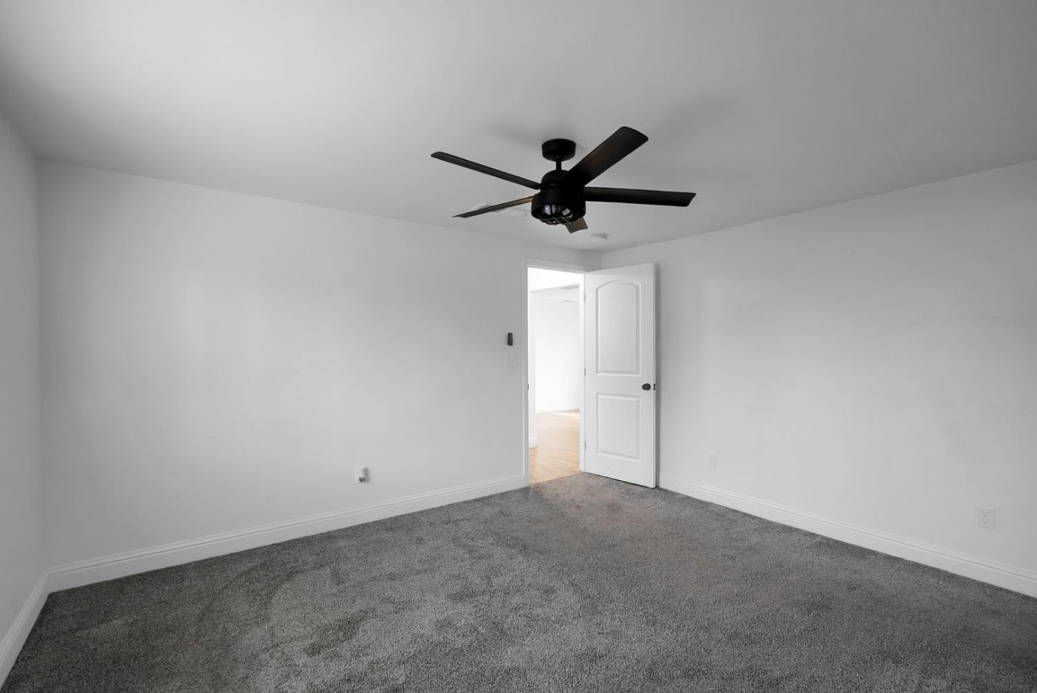 421 Orange Ave, Chowchilla, CA 93610
