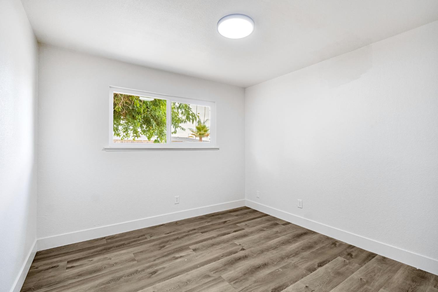 616 E Joy Ave, Fresno, CA 93706
