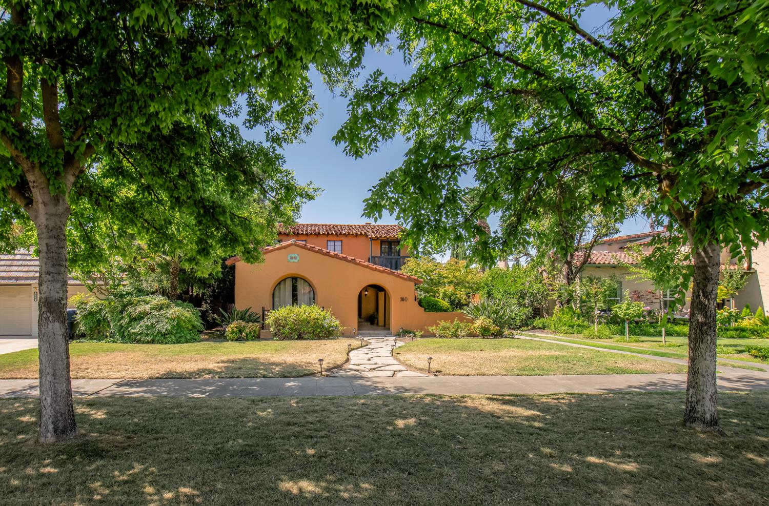 350 E Terrace Ave, Fresno, CA 93704