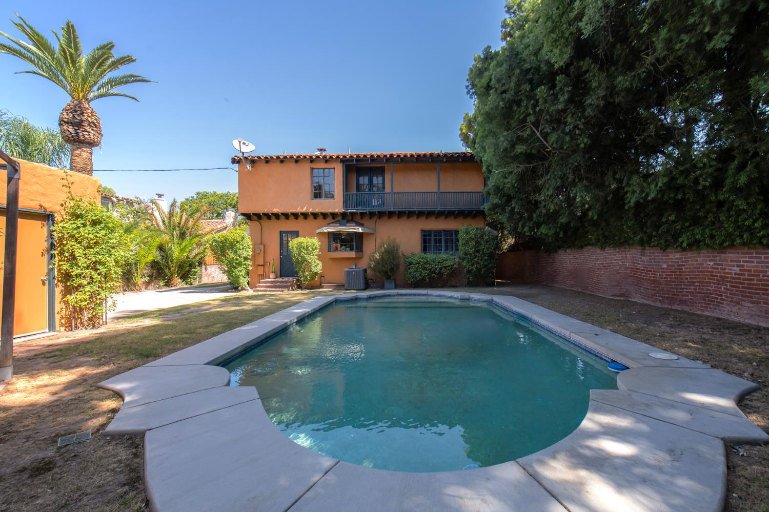 350 E Terrace Ave, Fresno, CA 93704