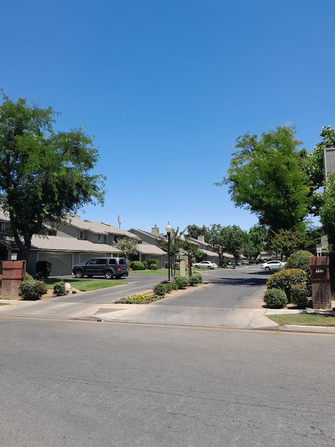 4727 E Alamos Ave #122, Fresno, CA 93726
