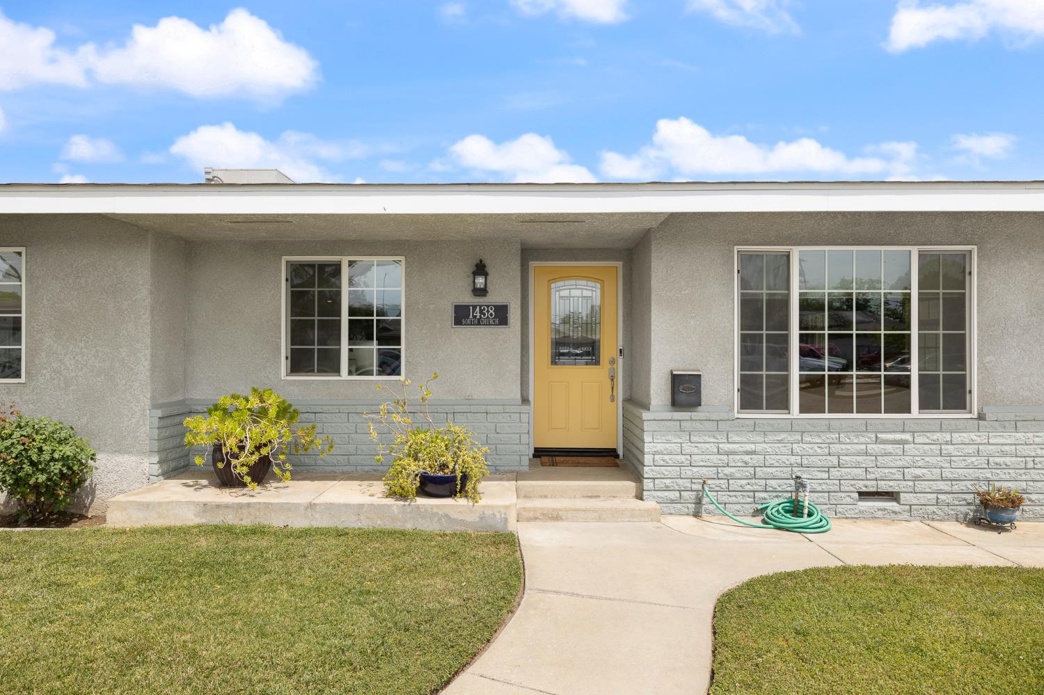 1438 S Church Ave, Reedley, CA 93654