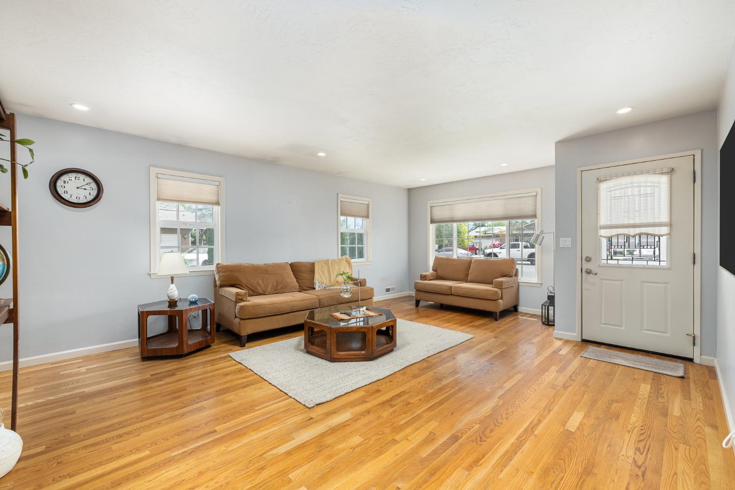 1438 S Church Ave, Reedley, CA 93654