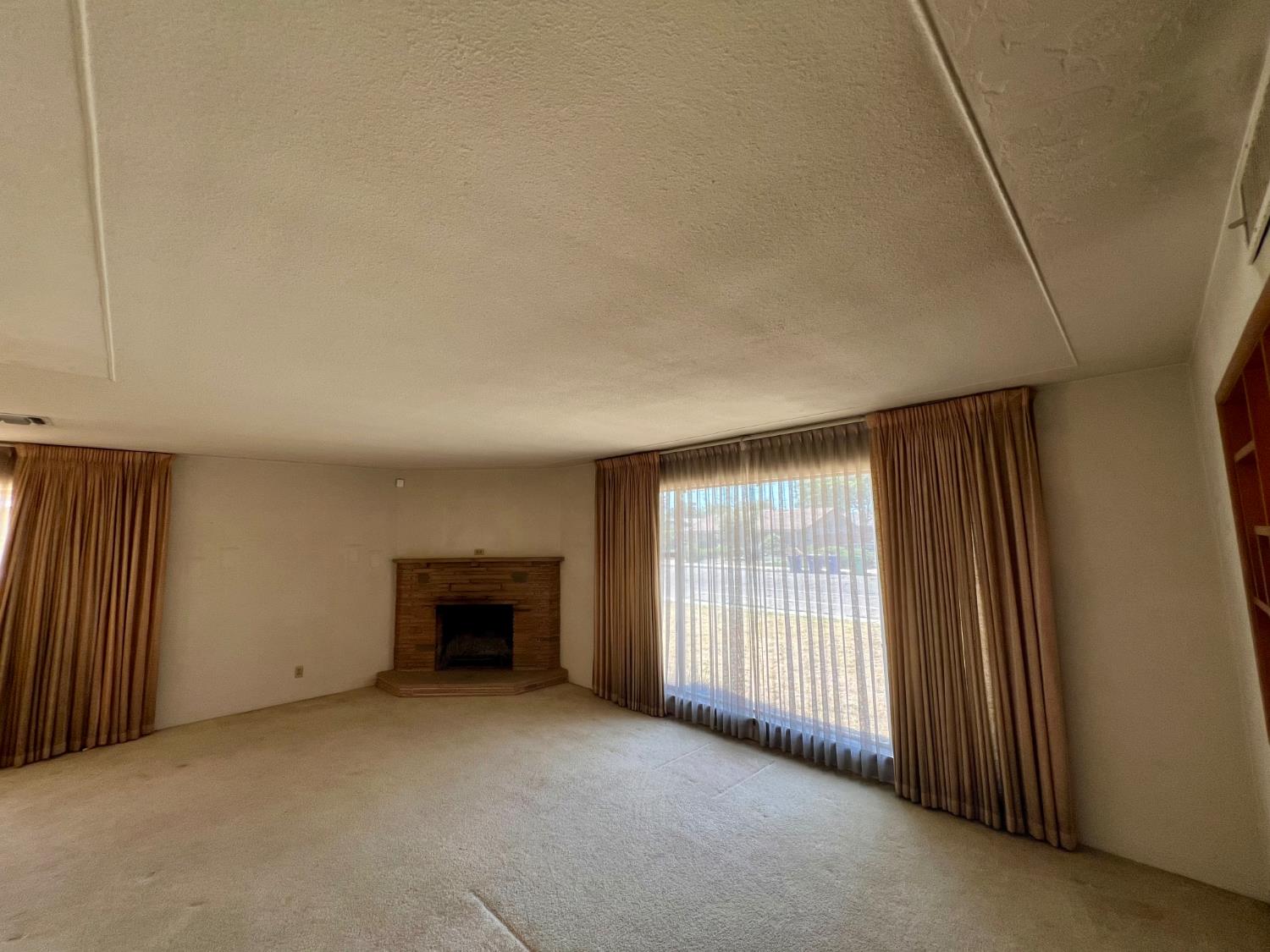2300 14th, Kingsburg, CA 93631