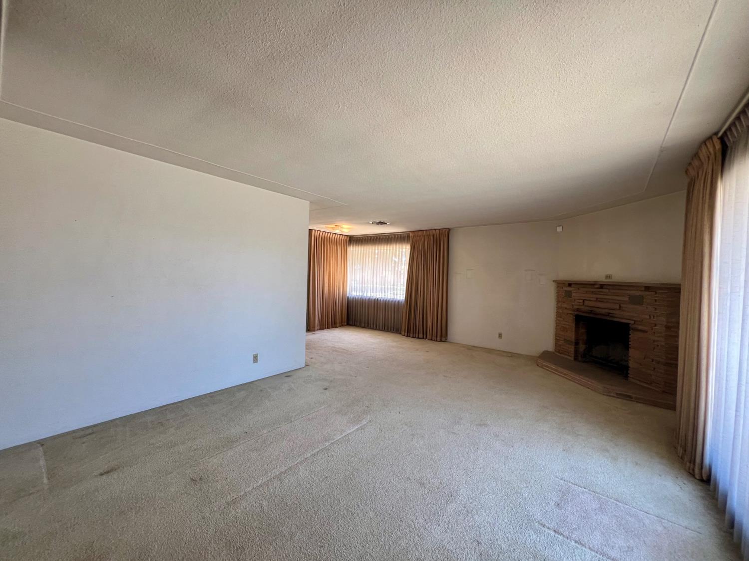 2300 14th, Kingsburg, CA 93631