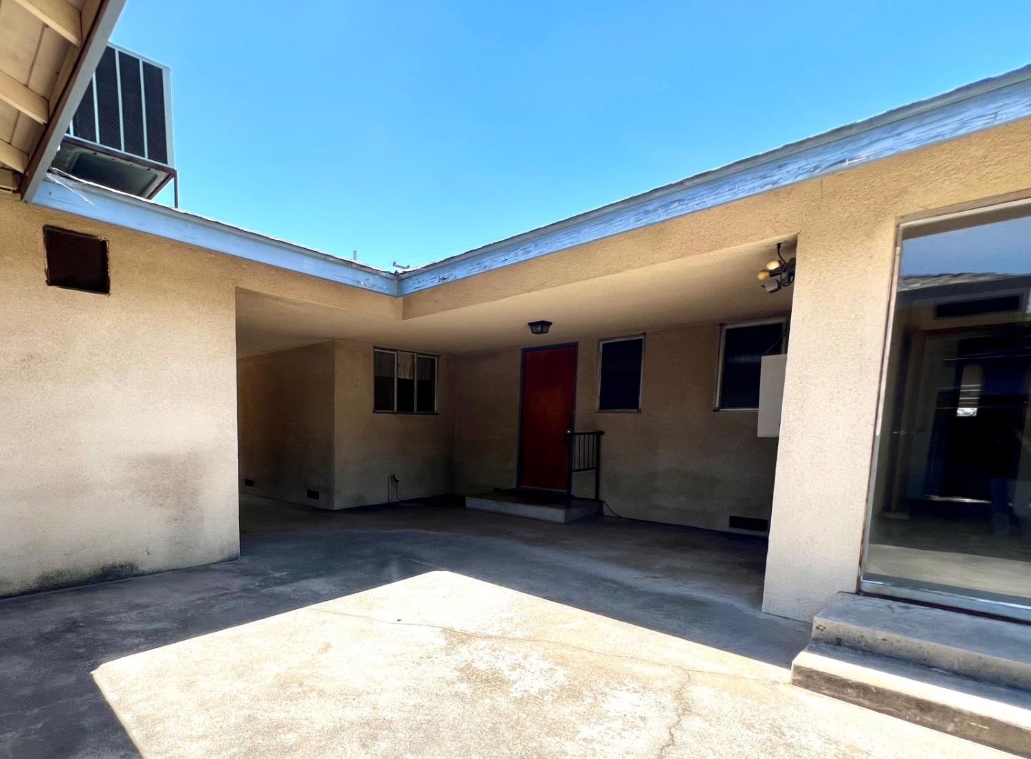 2300 14th, Kingsburg, CA 93631