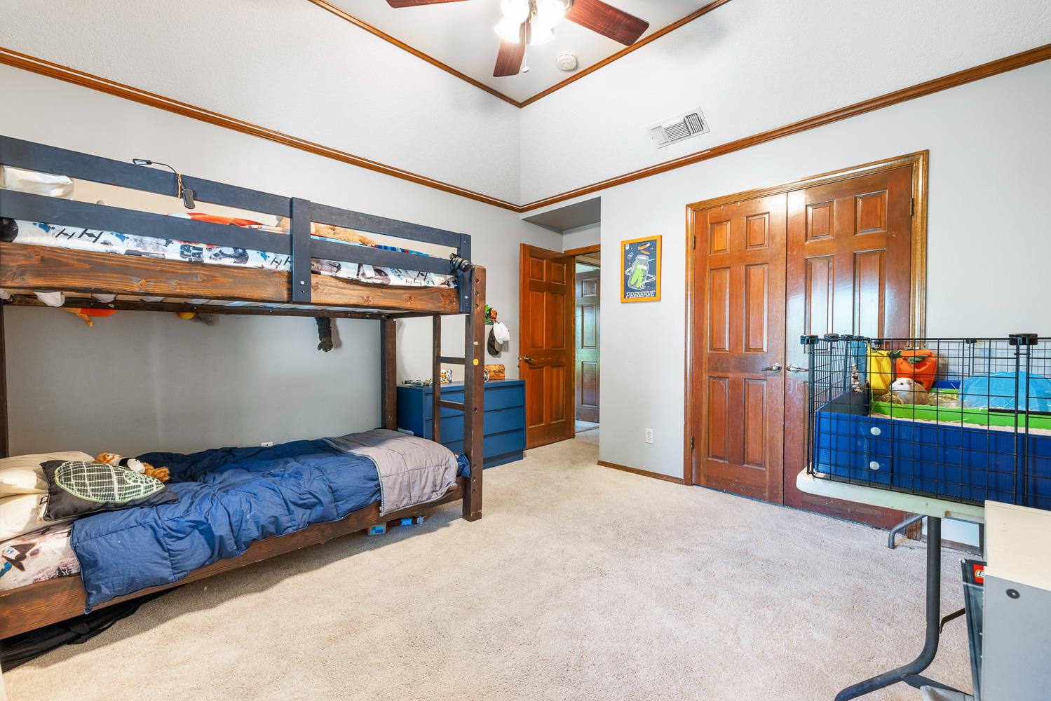 580 E Salem Ave, Fresno, CA 93720