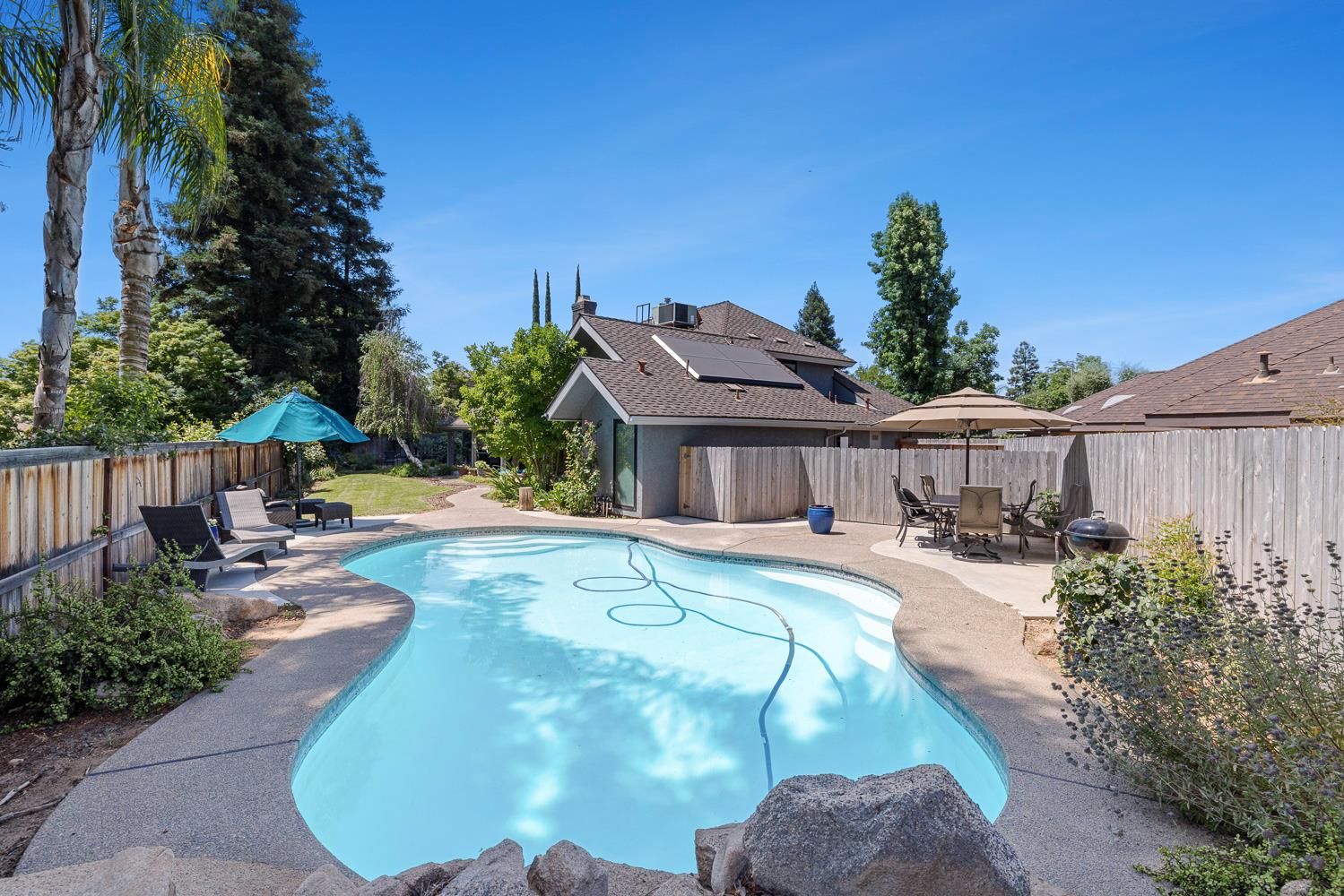 580 E Salem Ave, Fresno, CA 93720