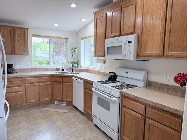 50889 Road 426 #SP 17, Oakhurst, CA 93644