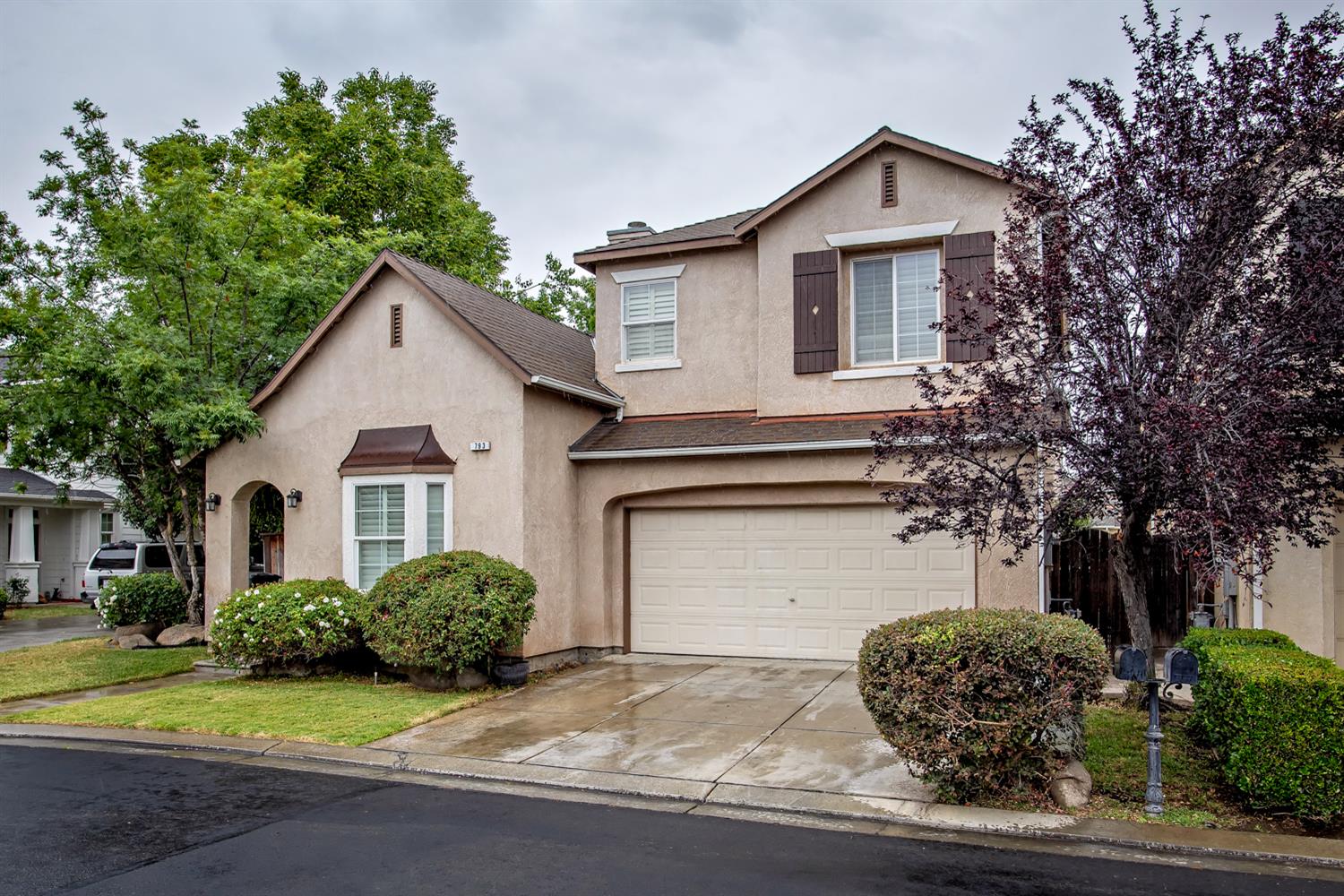 793 W Bordeaux Ln, Clovis, CA 93619