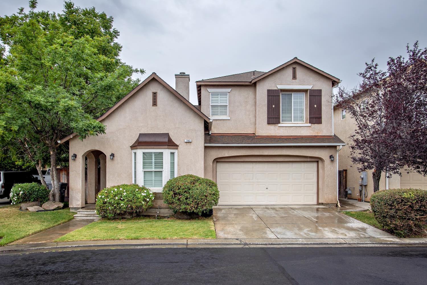 793 W Bordeaux Ln, Clovis, CA 93619