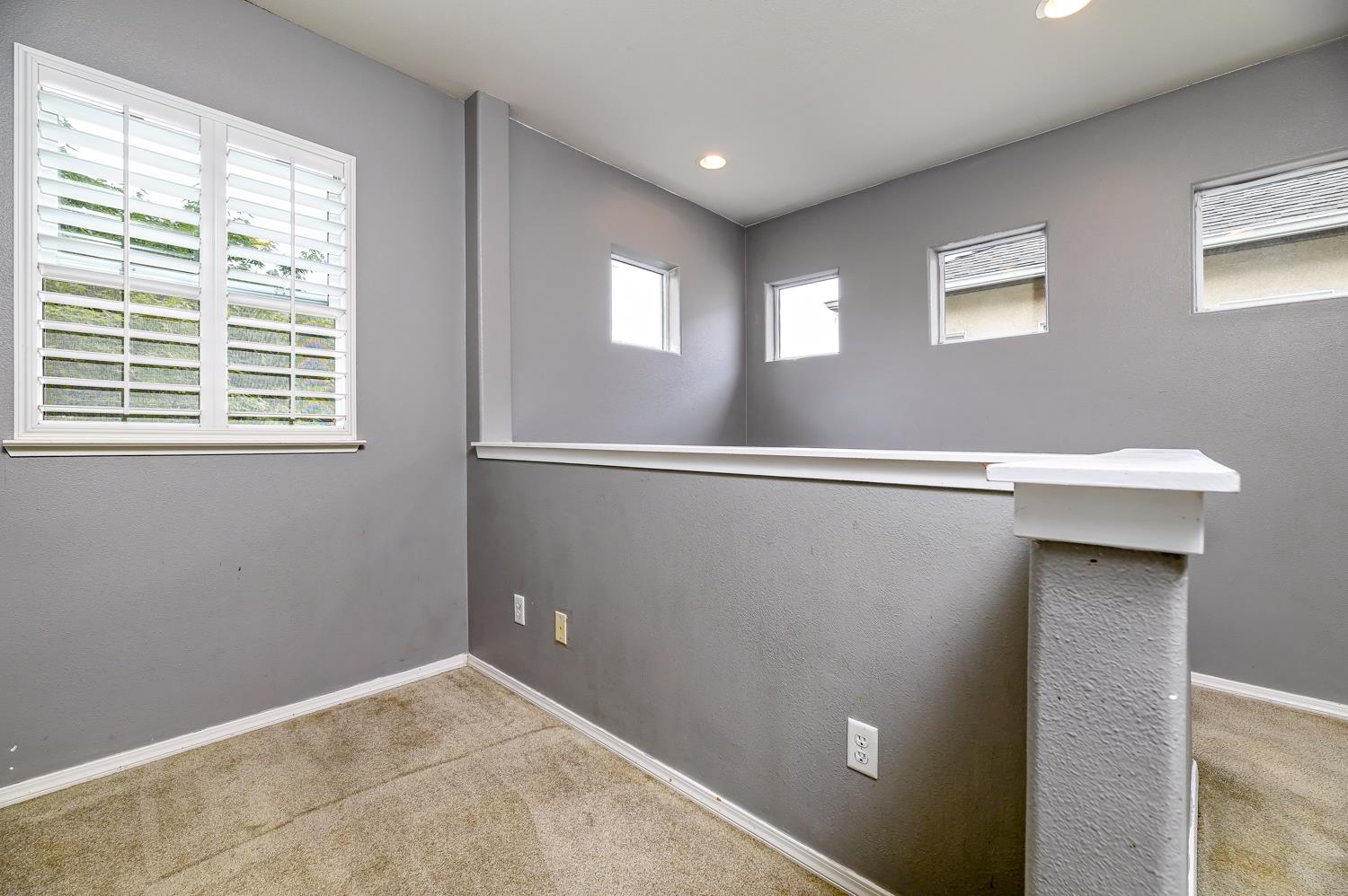 793 W Bordeaux Ln, Clovis, CA 93619