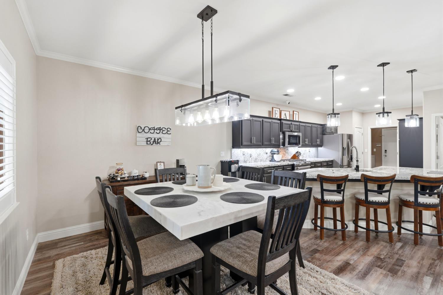 626 W Lake St, Kingsburg, CA 93631