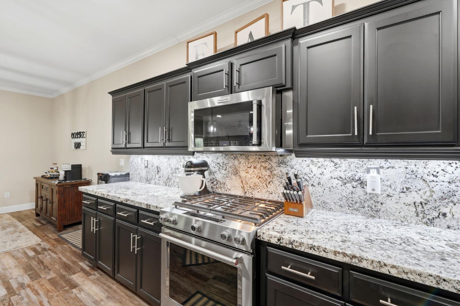 626 W Lake St, Kingsburg, CA 93631