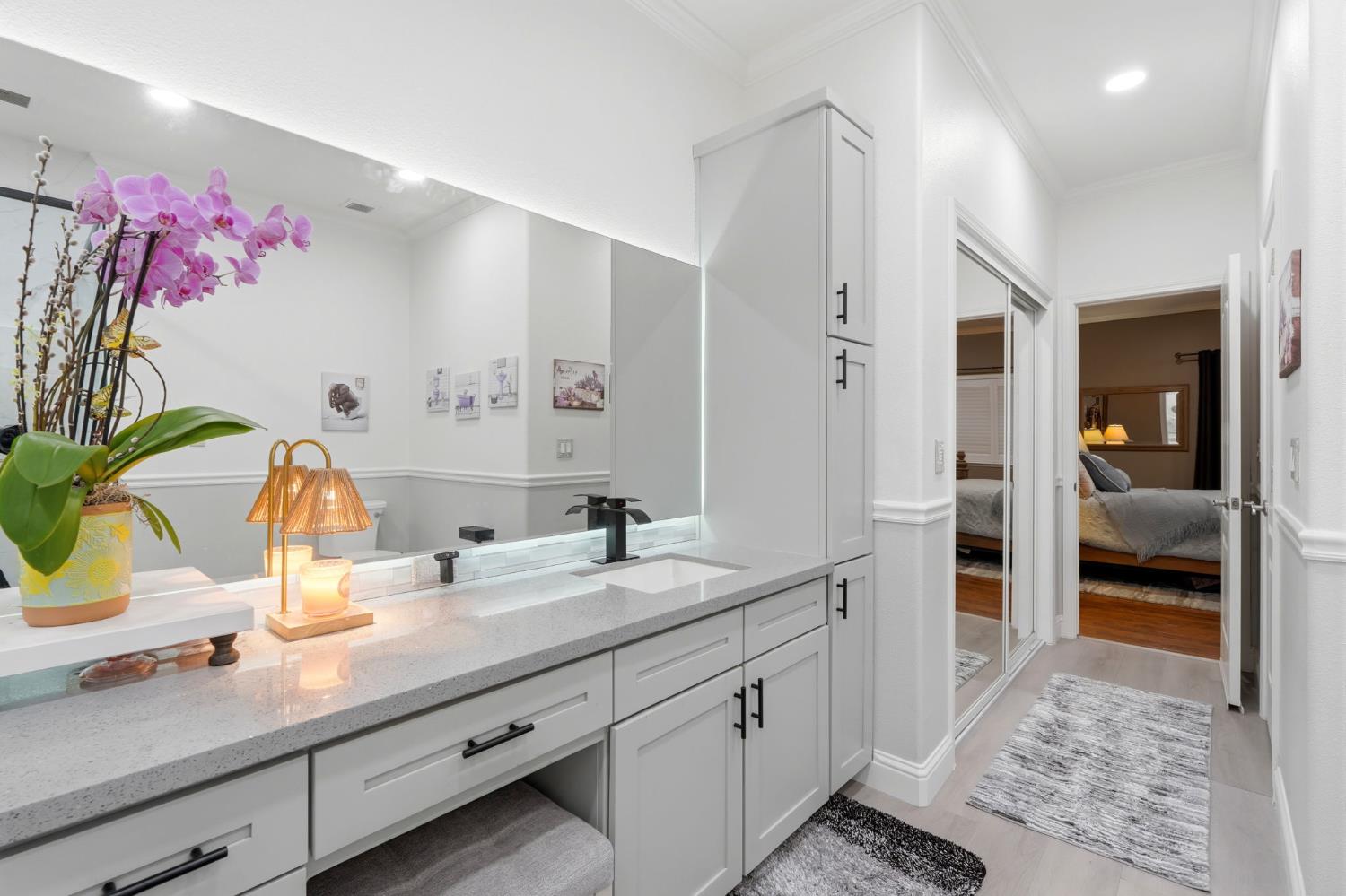 626 W Lake St, Kingsburg, CA 93631